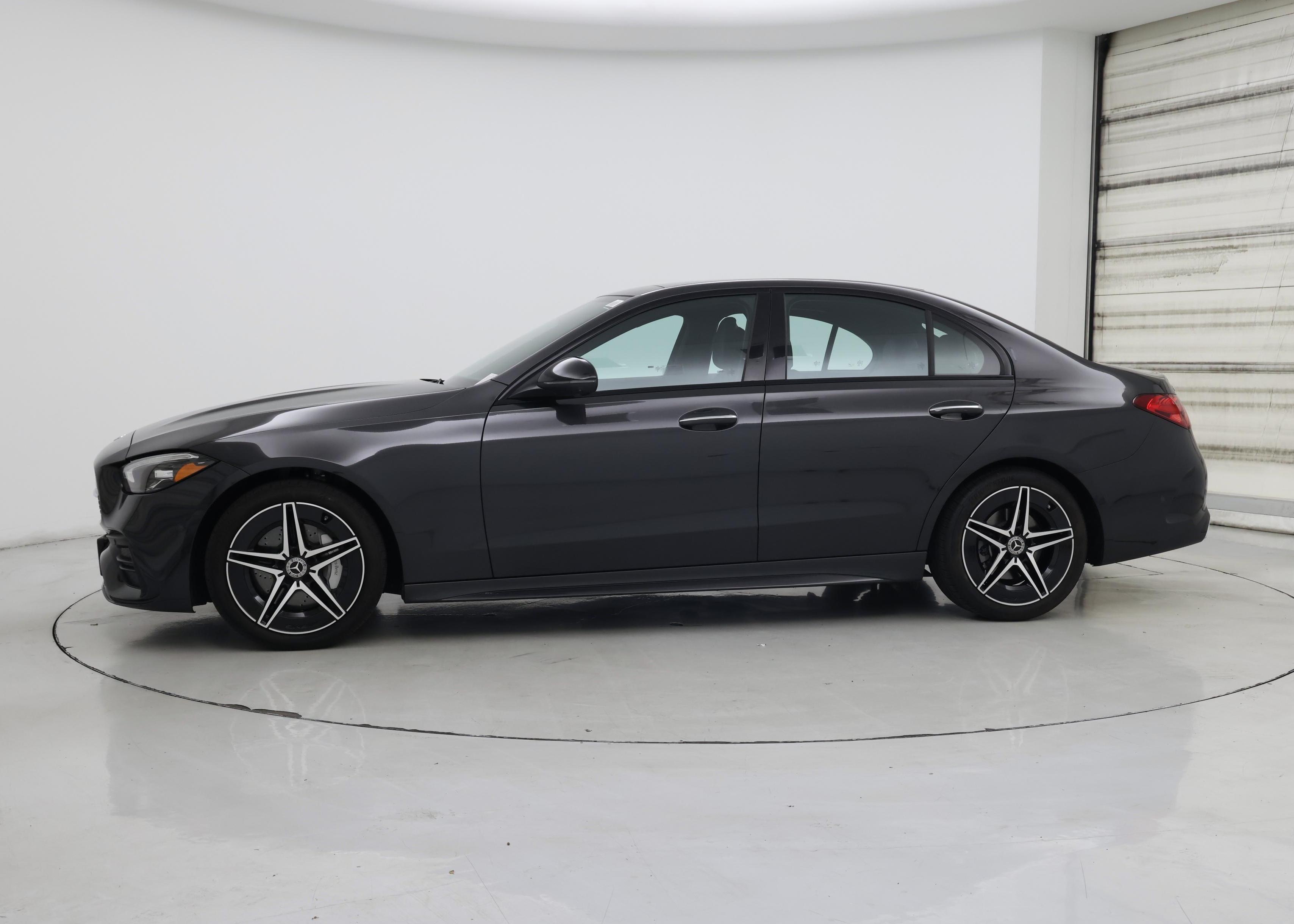 Thumbnail: 2023 Mercedes-Benz C-Class - 3