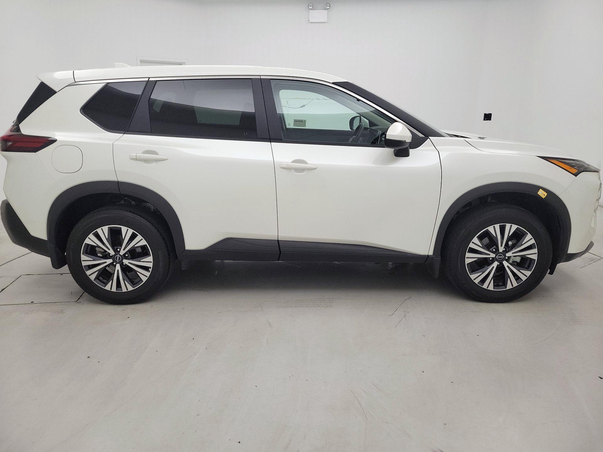 Thumbnail: 2022 Nissan Rogue - 4
