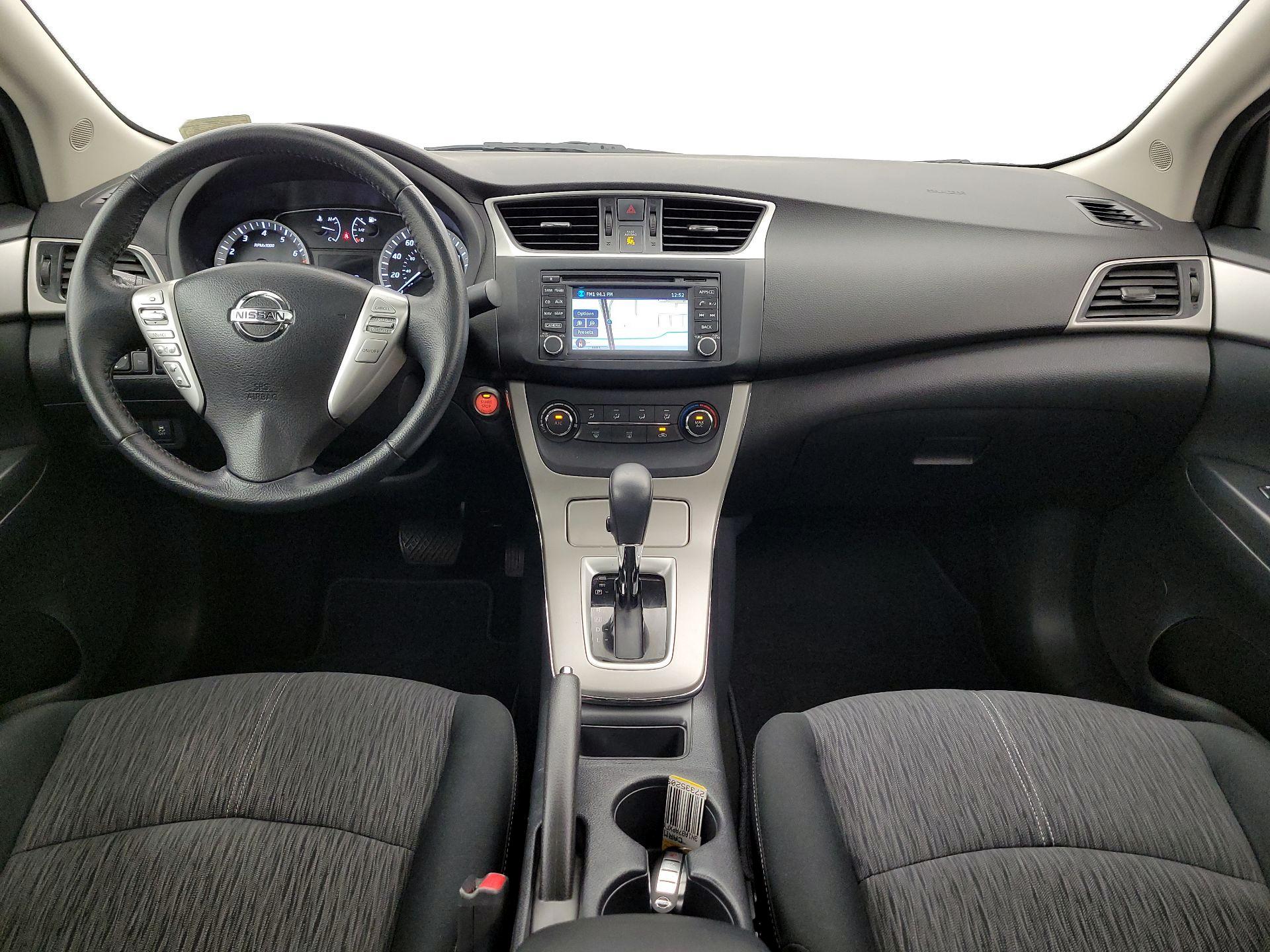 Thumbnail: 2015 Nissan Sentra - 9
