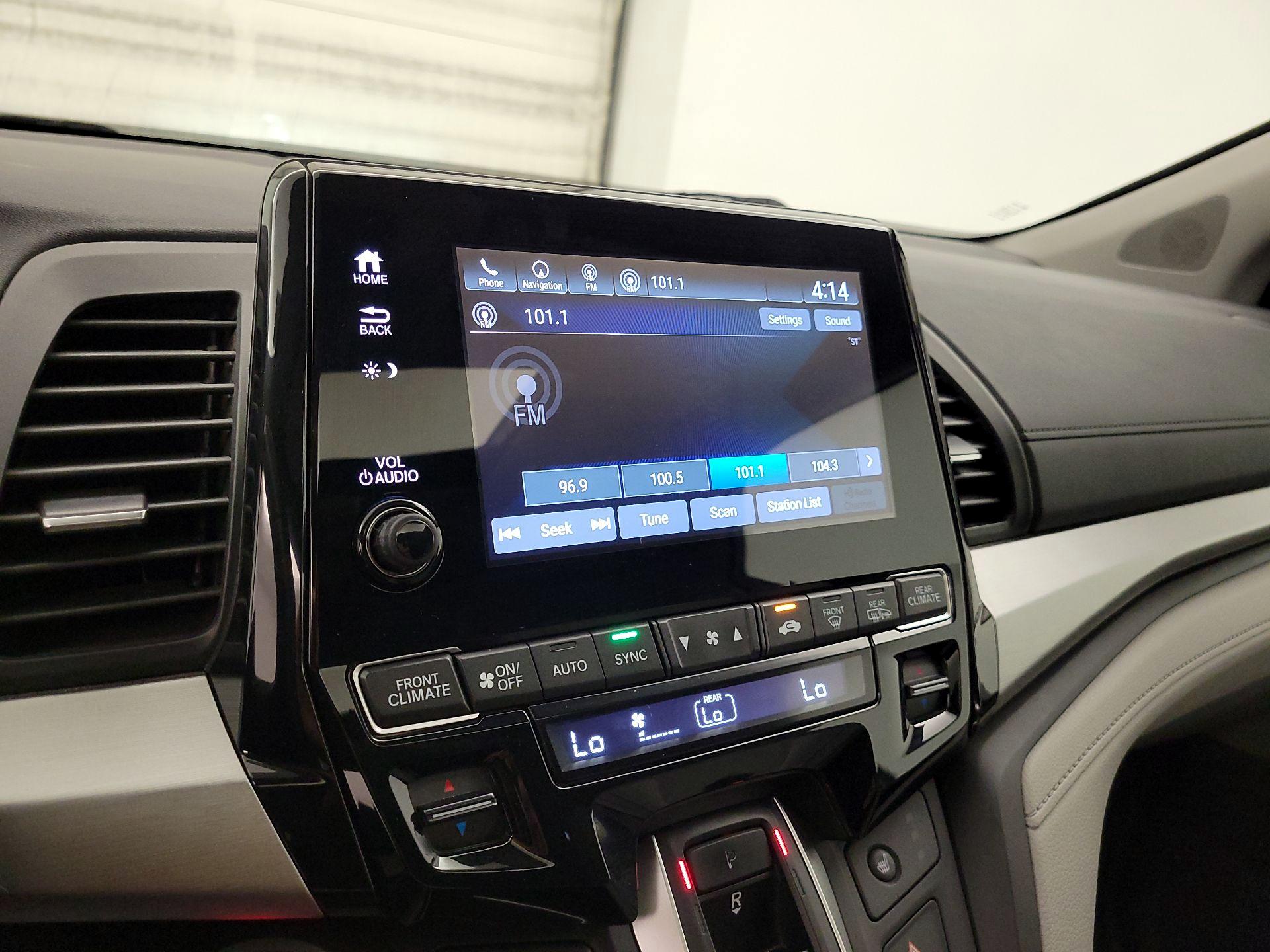 Thumbnail: 2019 Honda Odyssey - 14