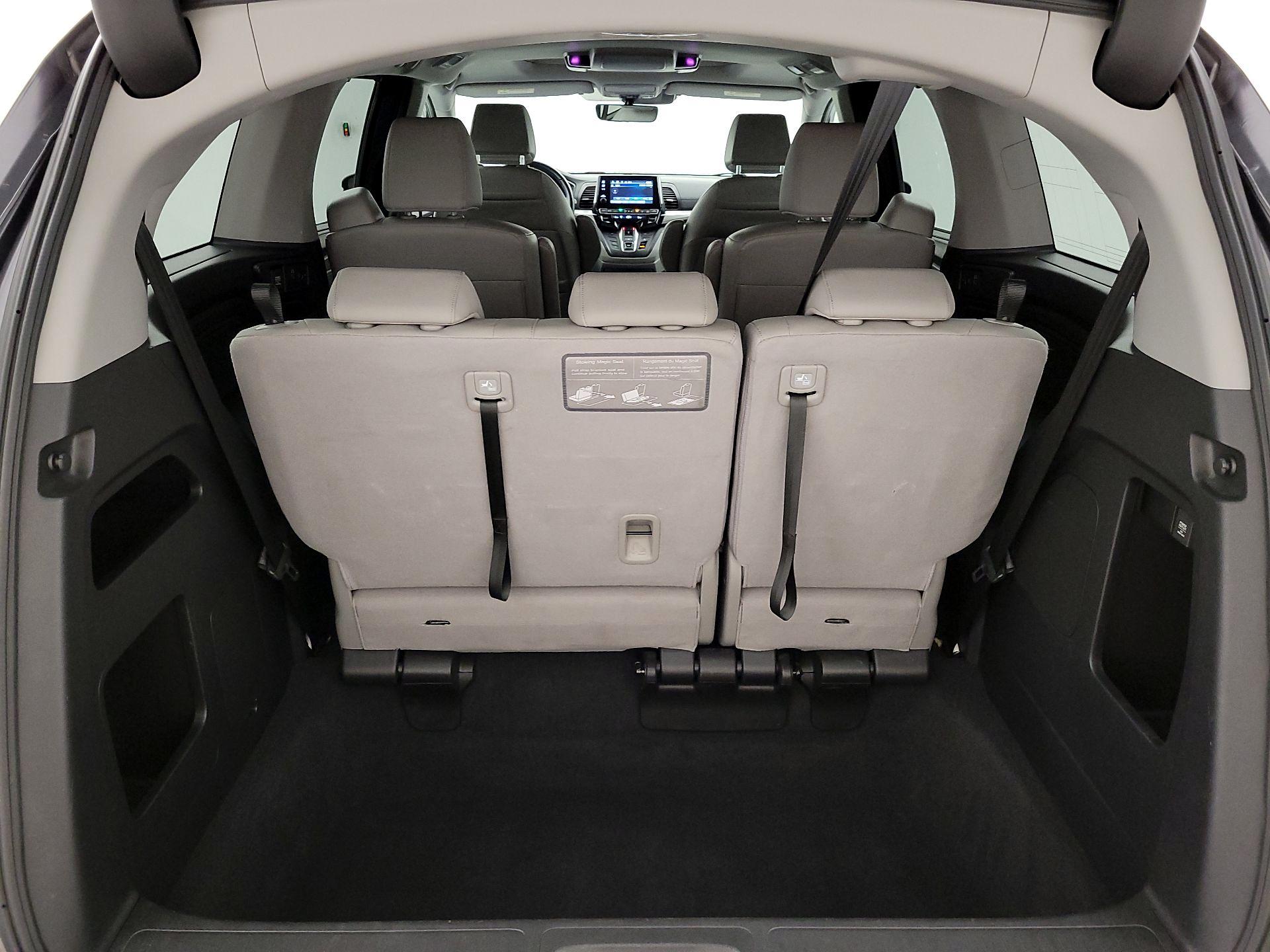 Thumbnail: 2019 Honda Odyssey - 18