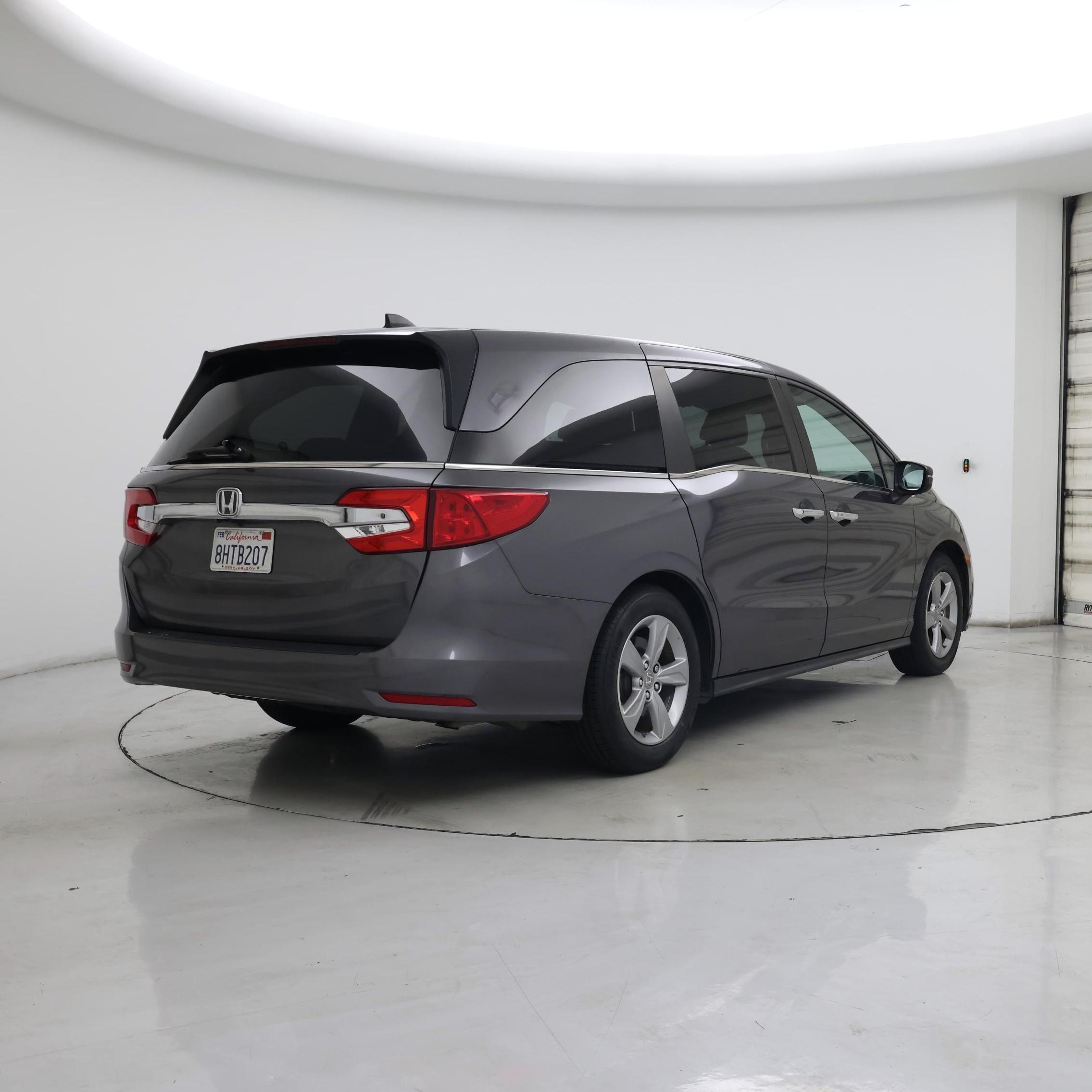 Thumbnail: 2019 Honda Odyssey - 8