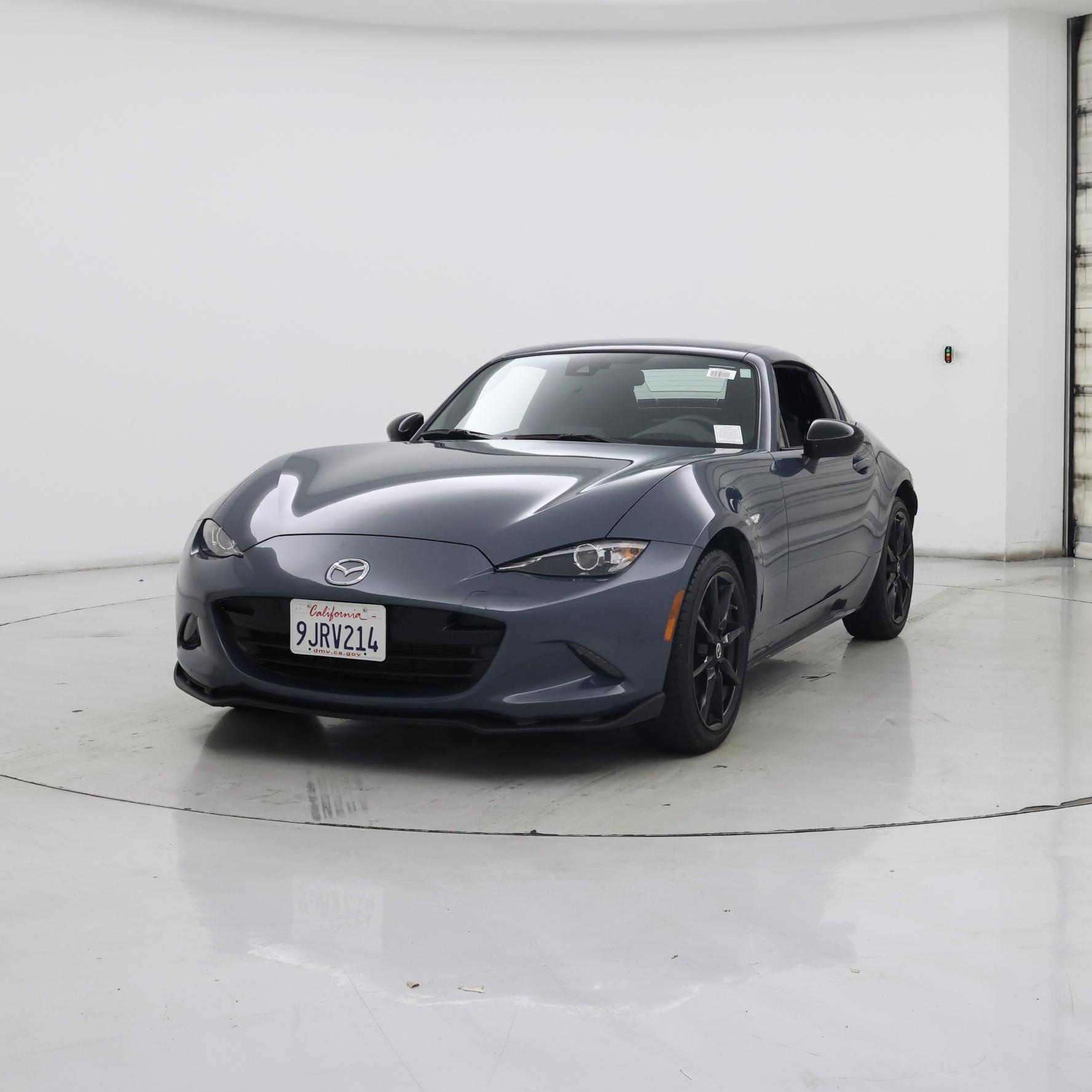 Thumbnail: 2020 Mazda MX-5 Miata - 4
