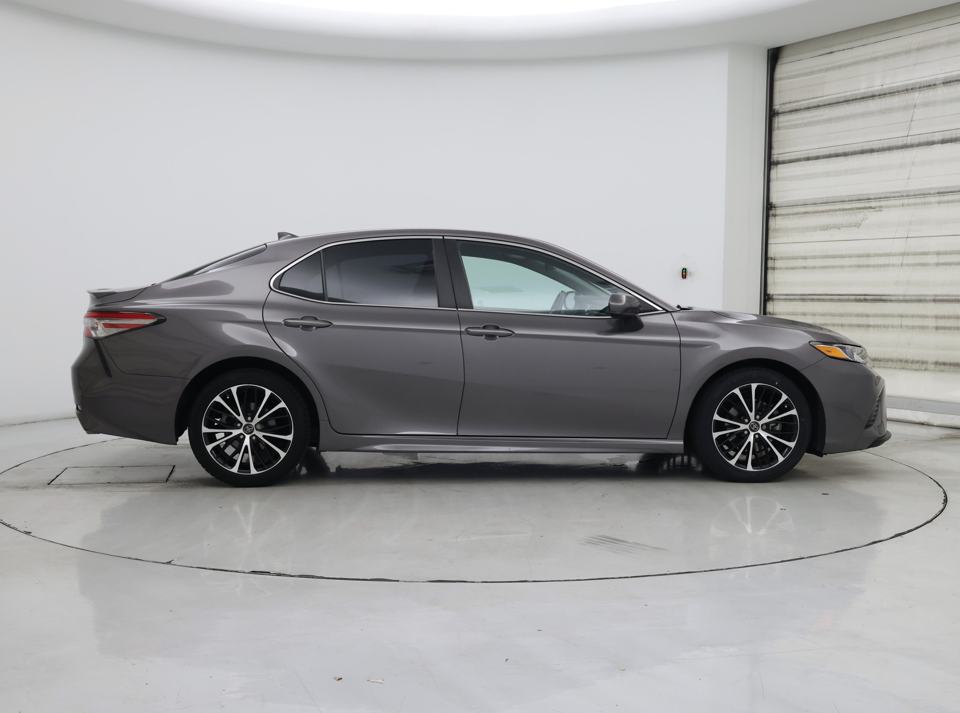 Thumbnail: 2019 Toyota Camry - 7
