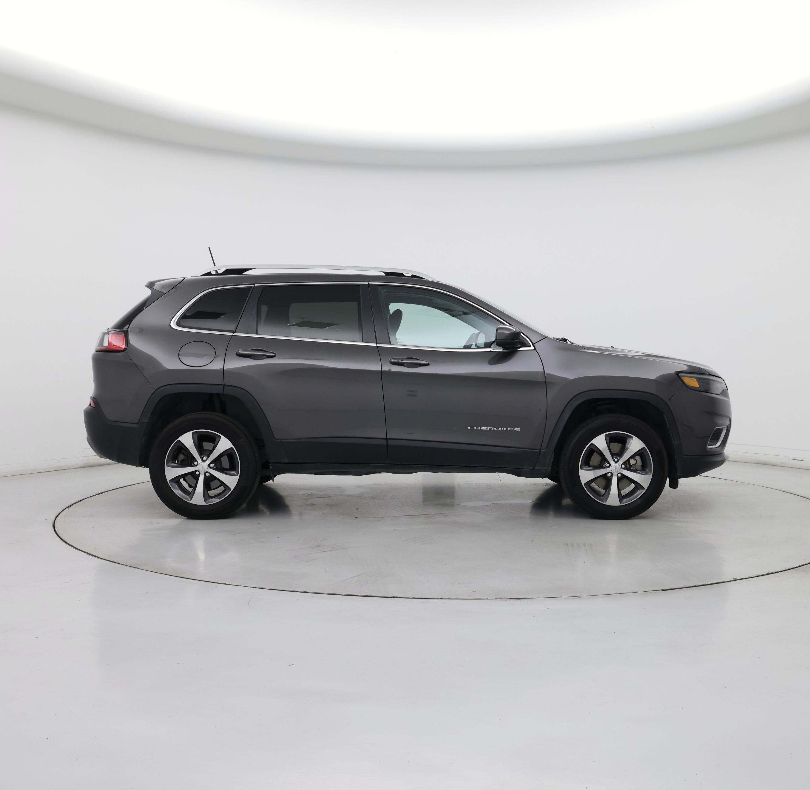 Thumbnail: 2019 Jeep Cherokee - 7
