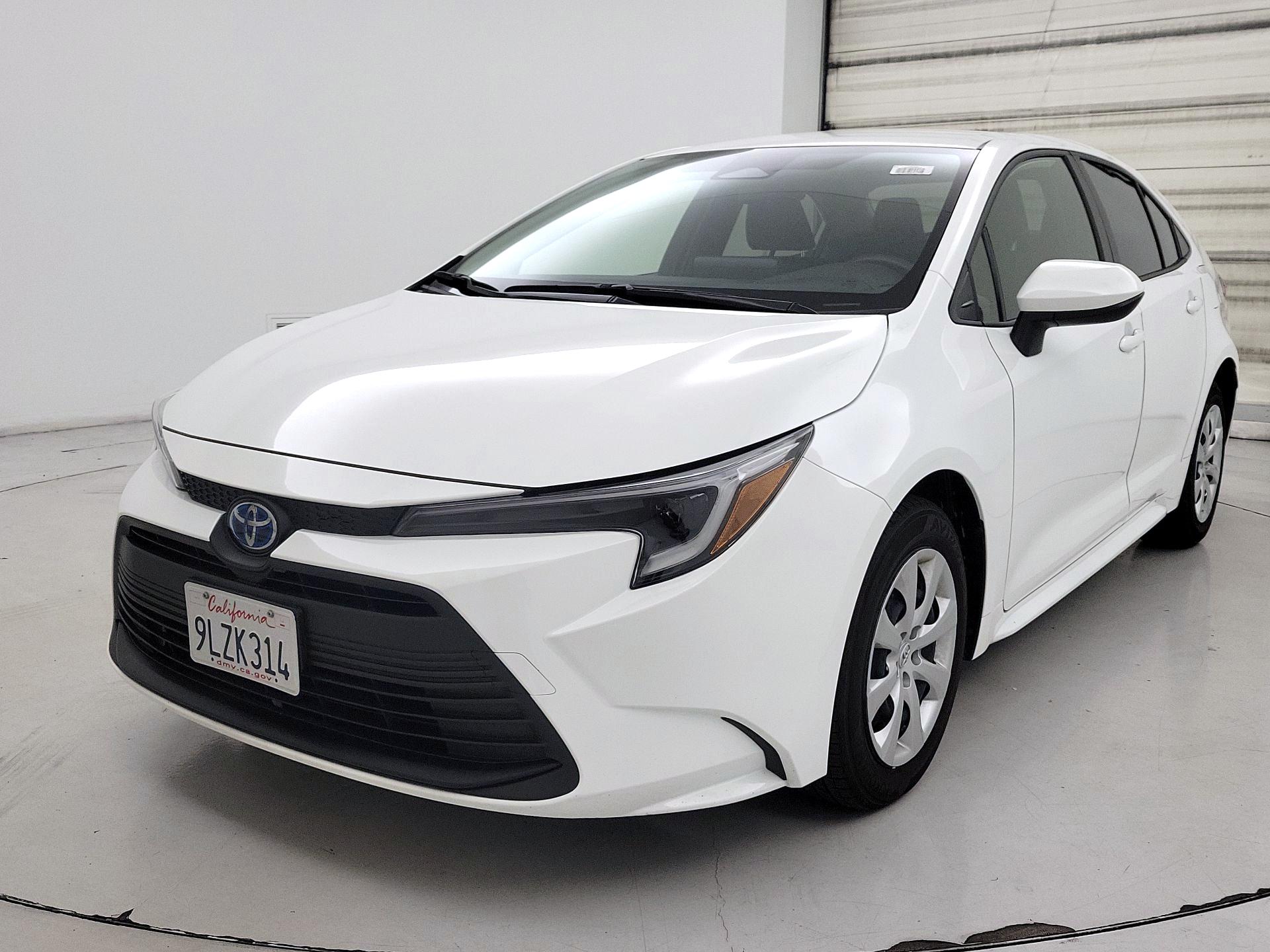 Thumbnail: 2024 Toyota Corolla - 3