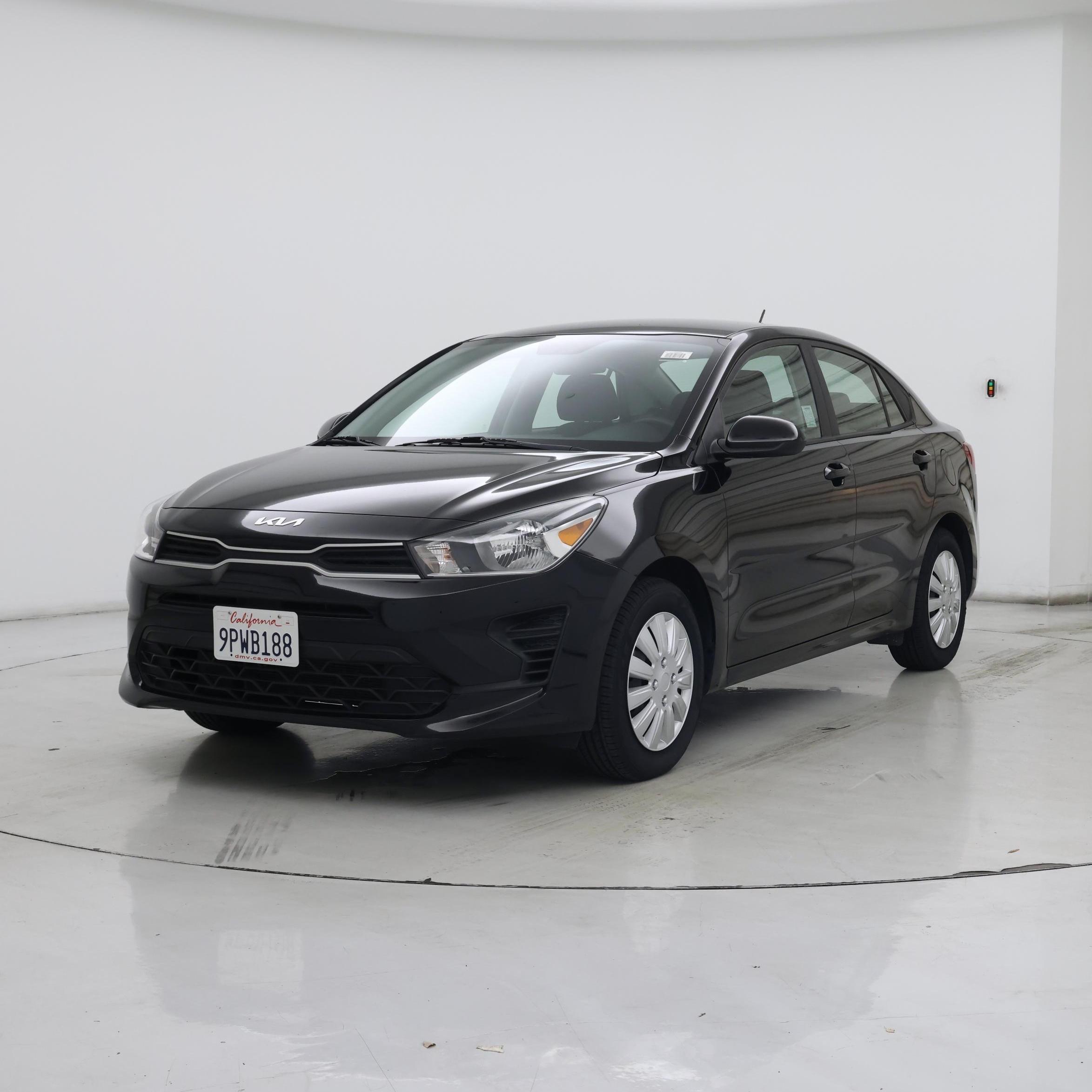 Thumbnail: 2022 Kia Rio - 4