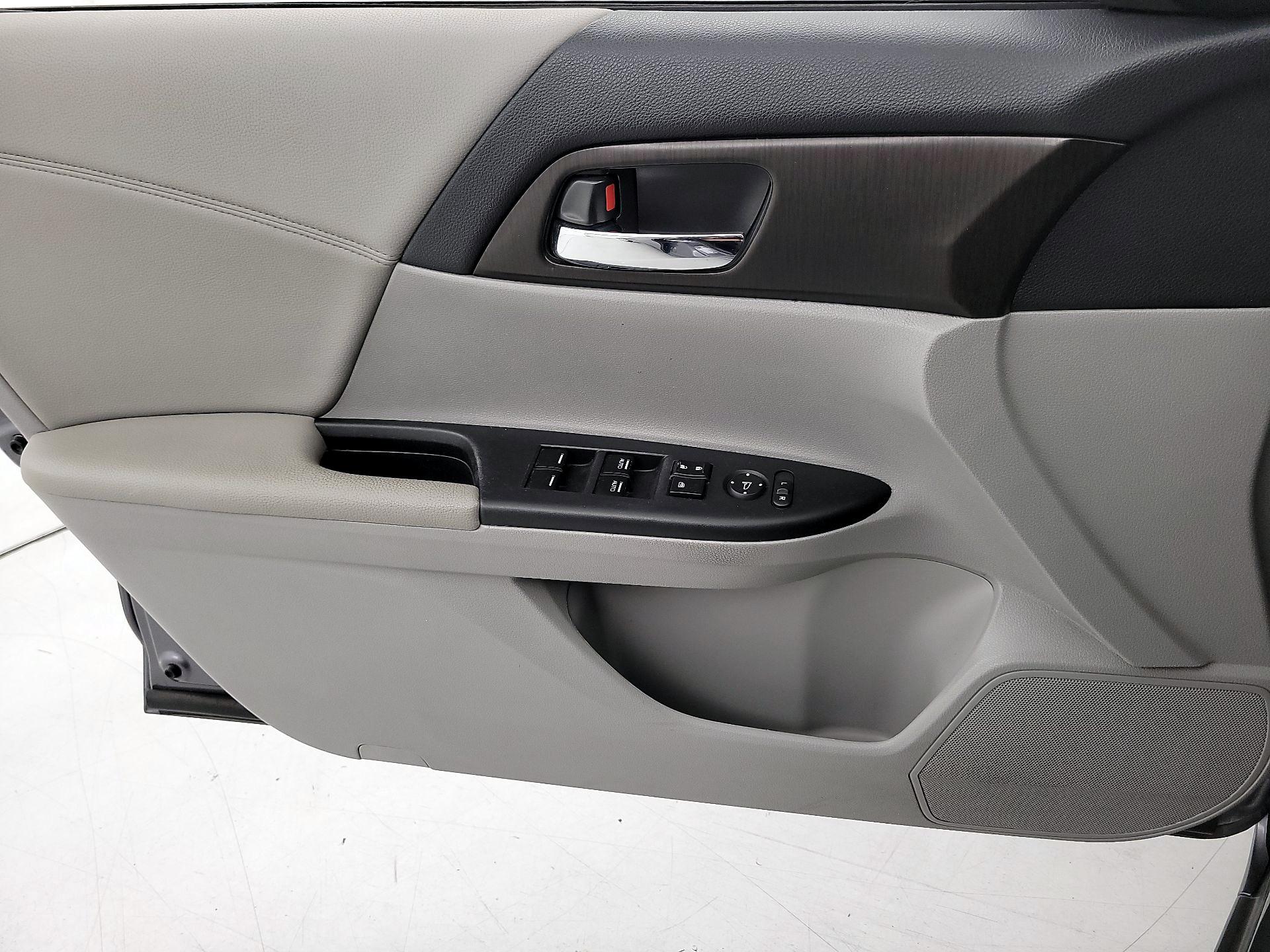 Thumbnail: 2014 Honda Accord - 12