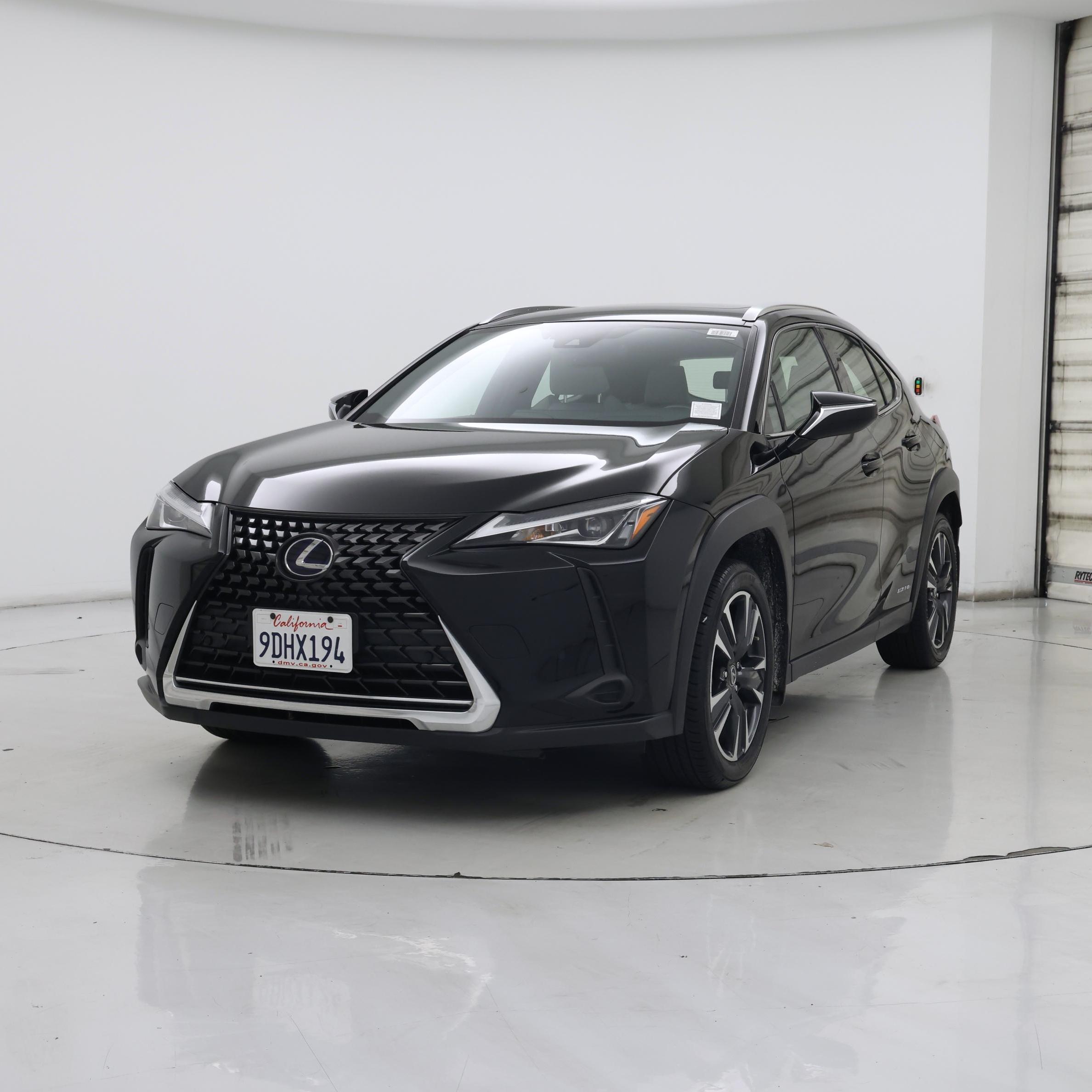 Thumbnail: 2021 Lexus UX - 4