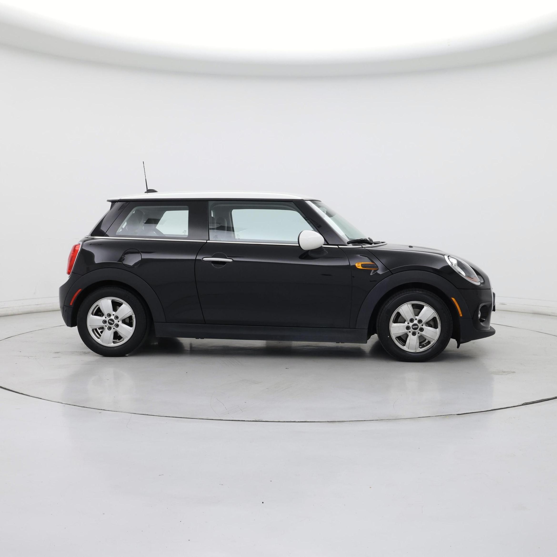 Thumbnail: 2018 MINI Cooper Hardtop - 7