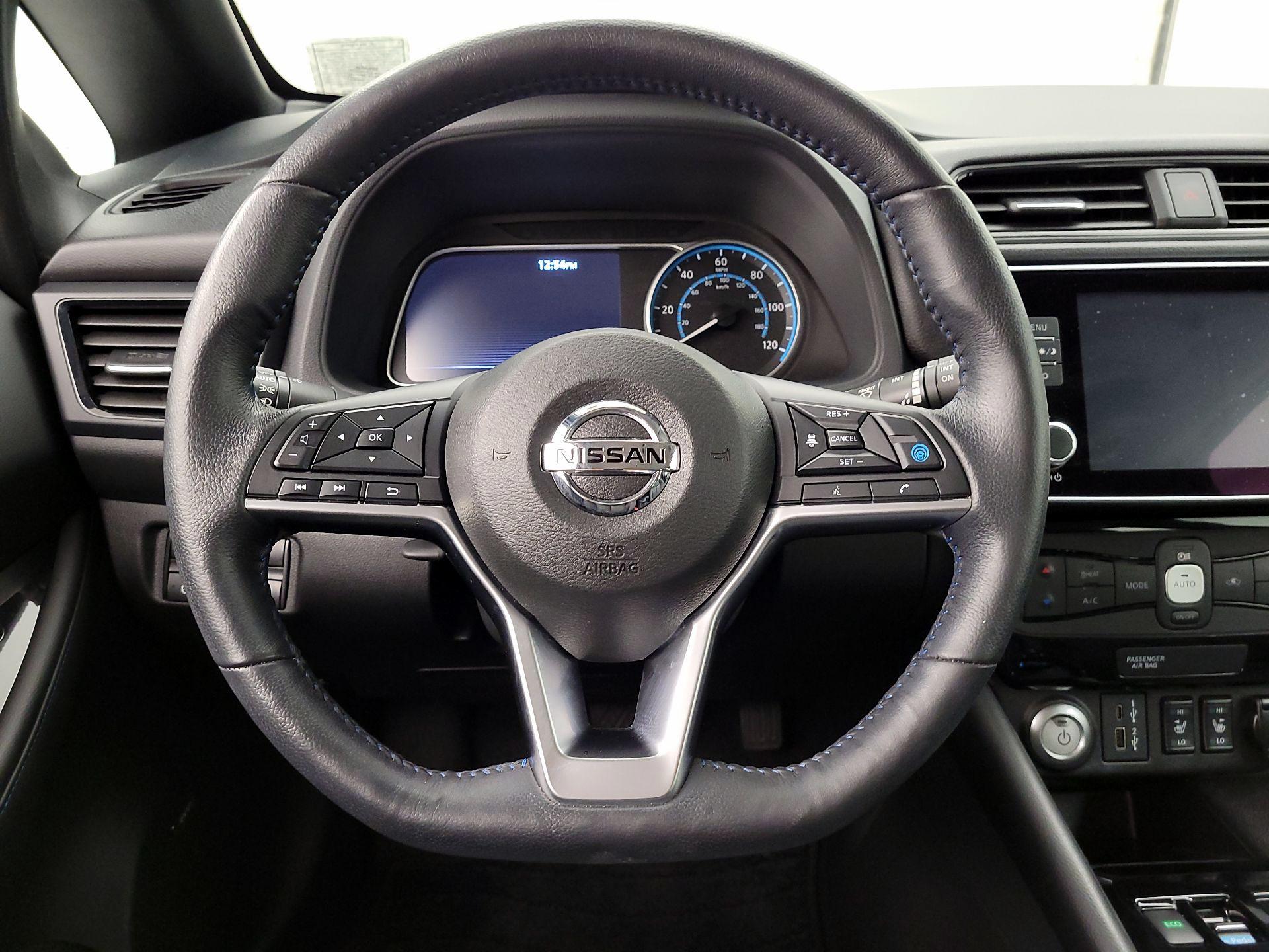 Thumbnail: 2021 Nissan Leaf - 10