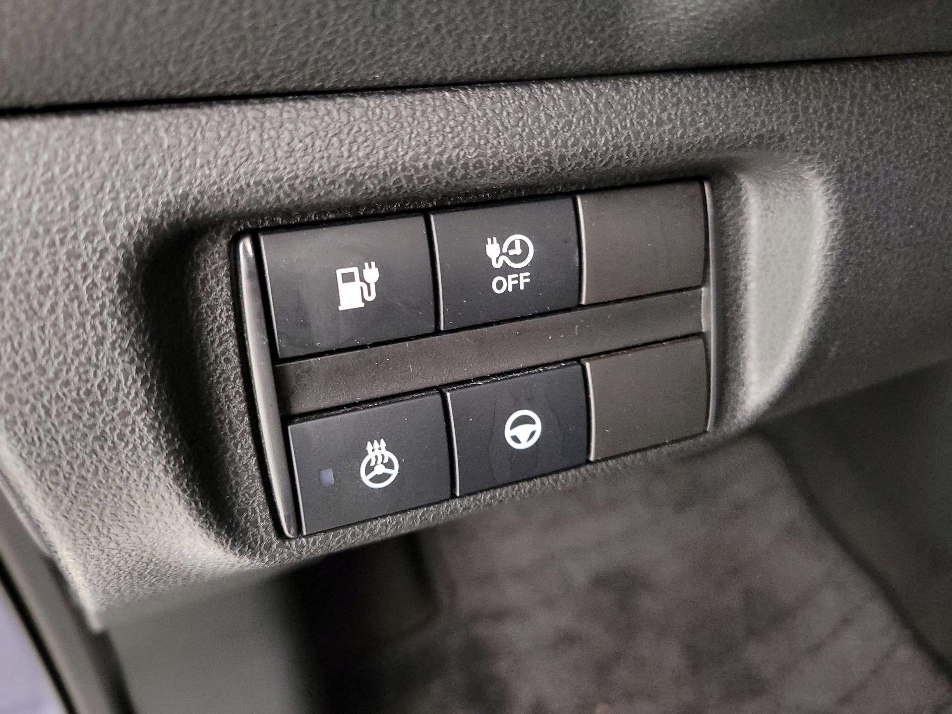 Thumbnail: 2021 Nissan Leaf - 13