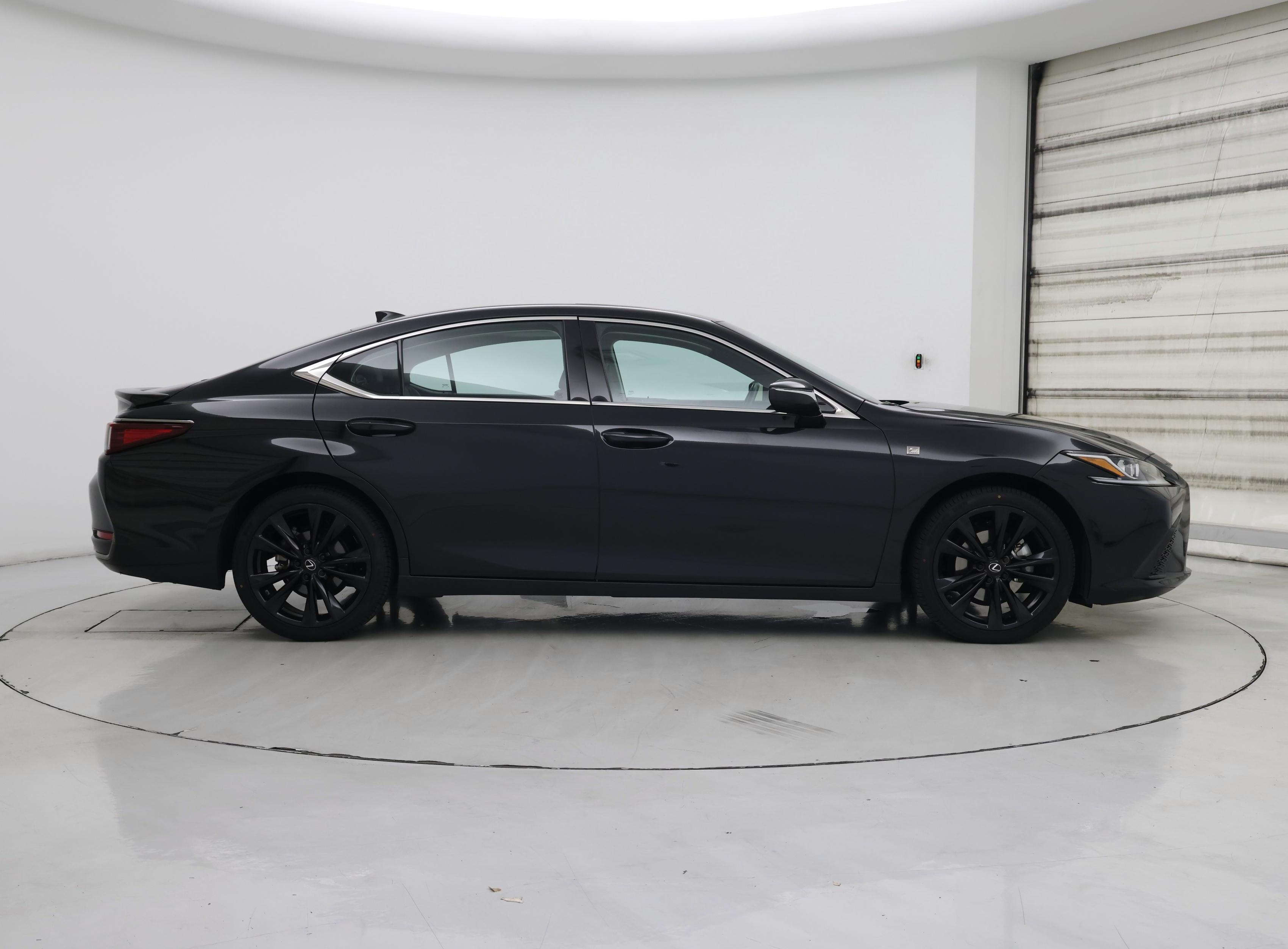 Thumbnail: 2023 Lexus ES - 7
