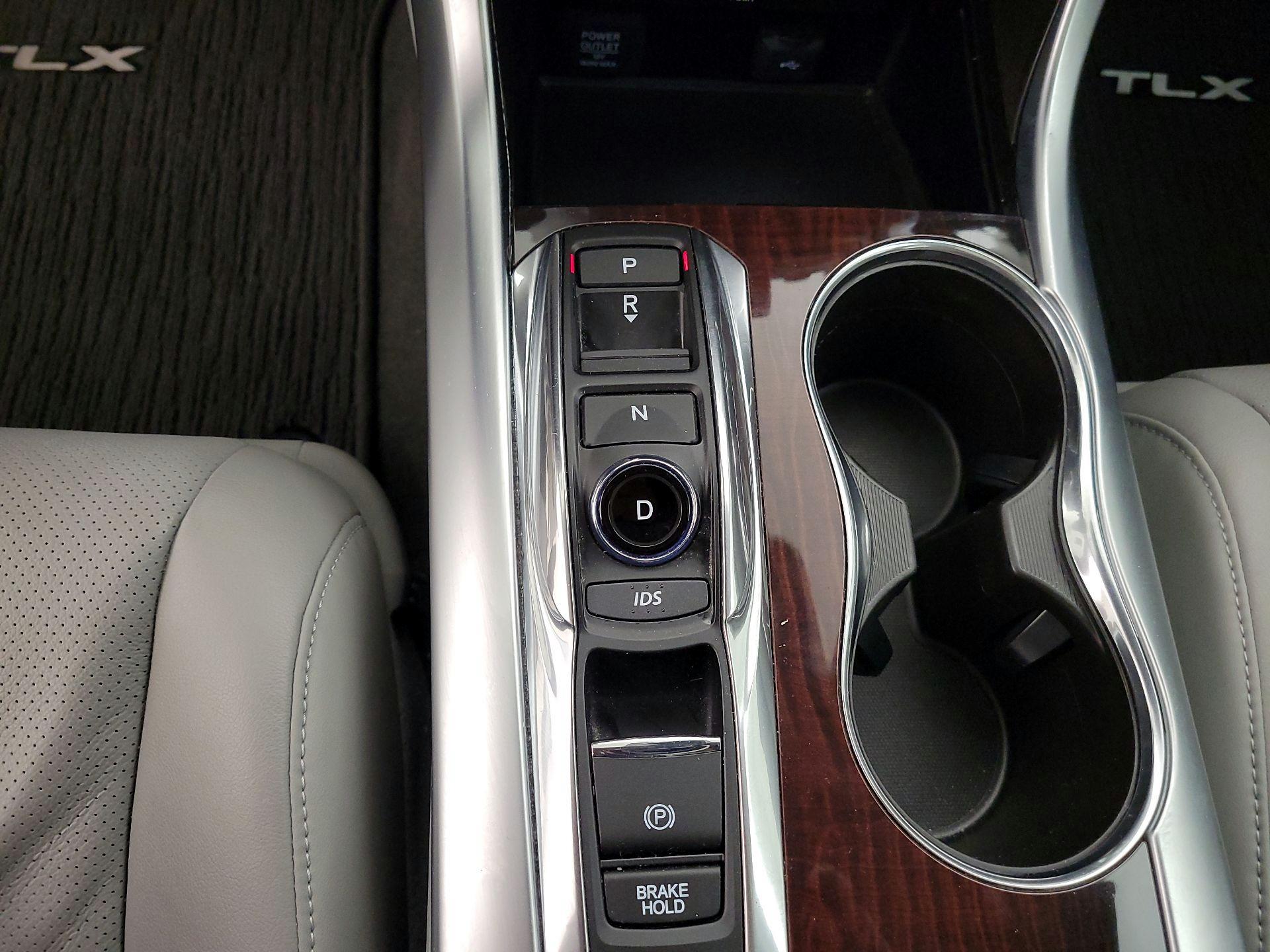 Thumbnail: 2016 Acura TLX - 16