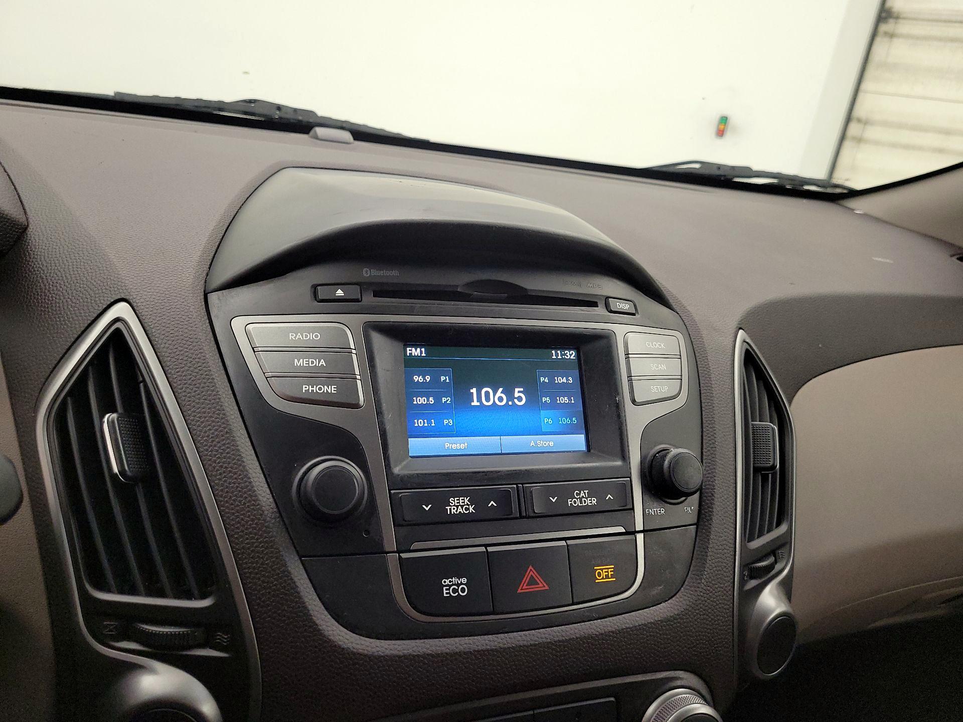 Thumbnail: 2014 Hyundai Tucson - 15
