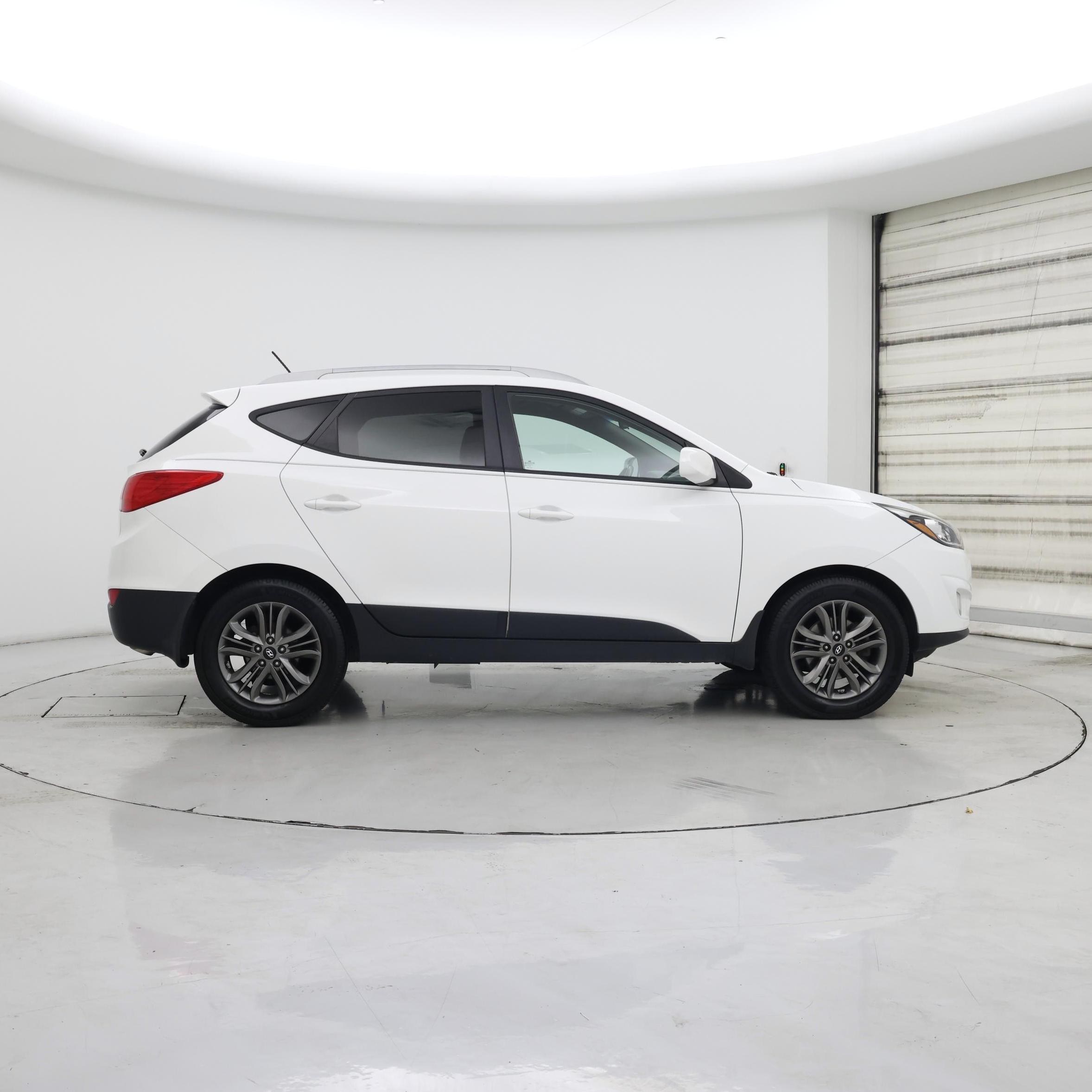 Thumbnail: 2014 Hyundai Tucson - 7