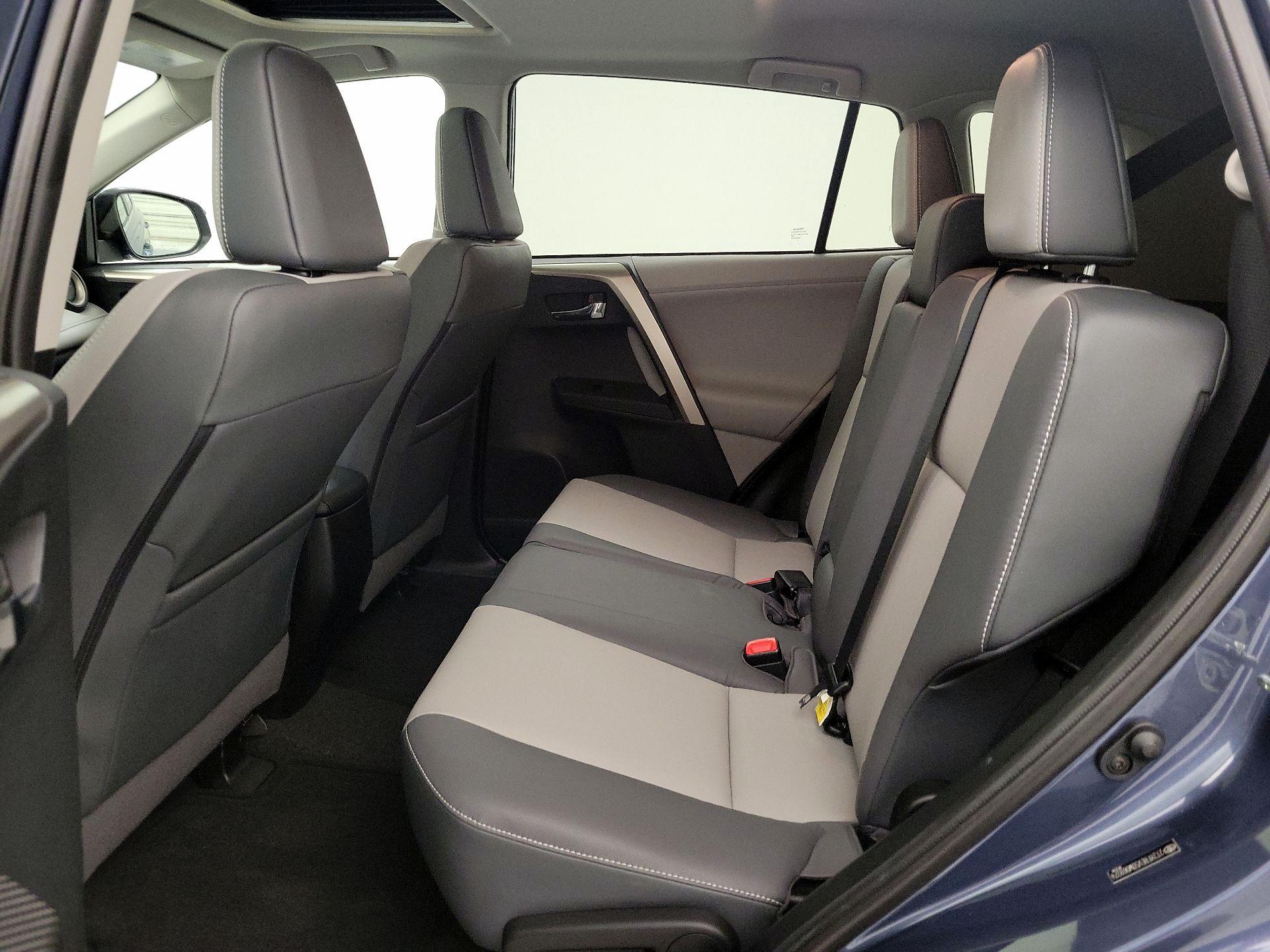 Thumbnail: 2013 Toyota RAV4 - 18