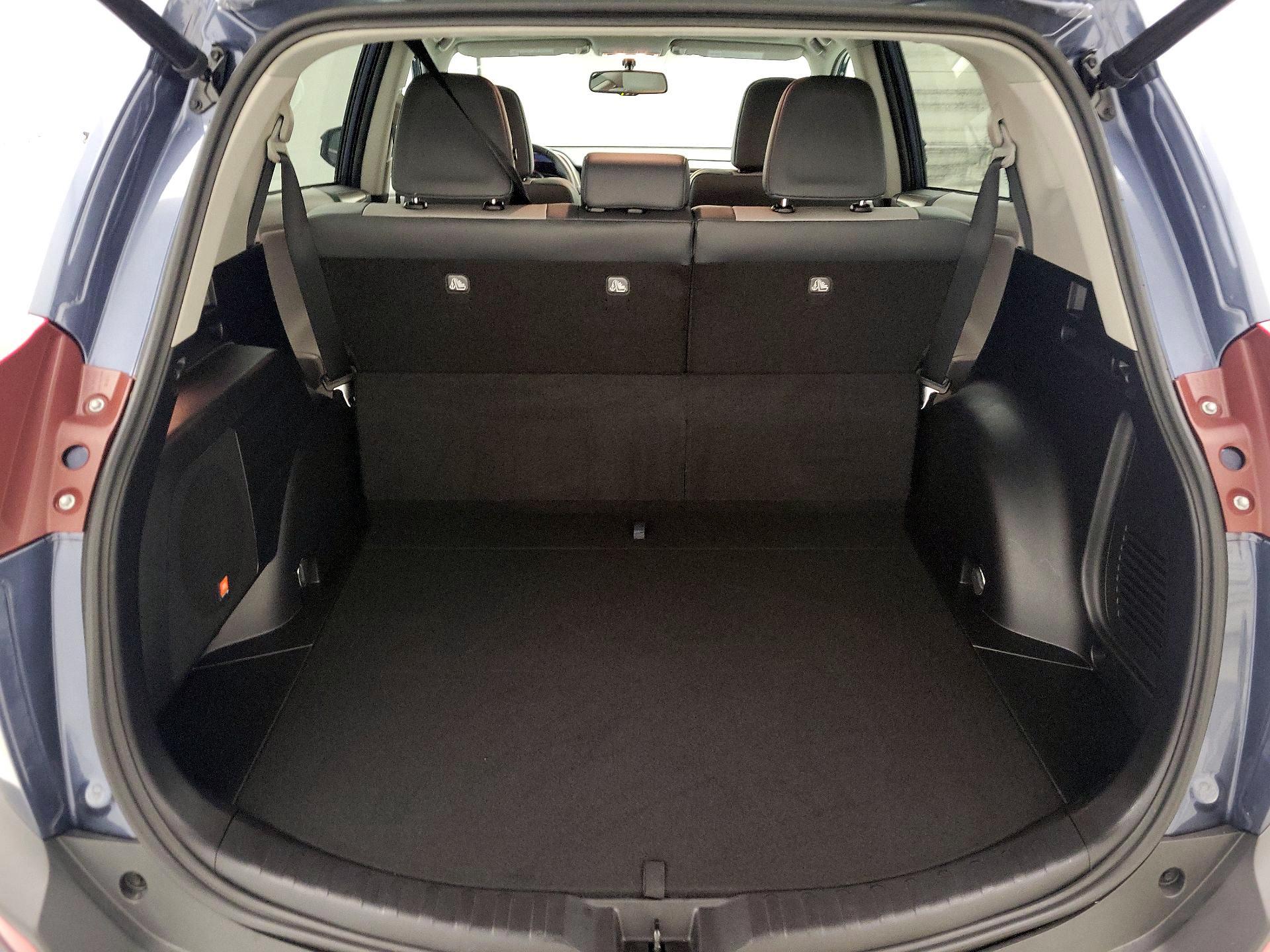 Thumbnail: 2013 Toyota RAV4 - 19