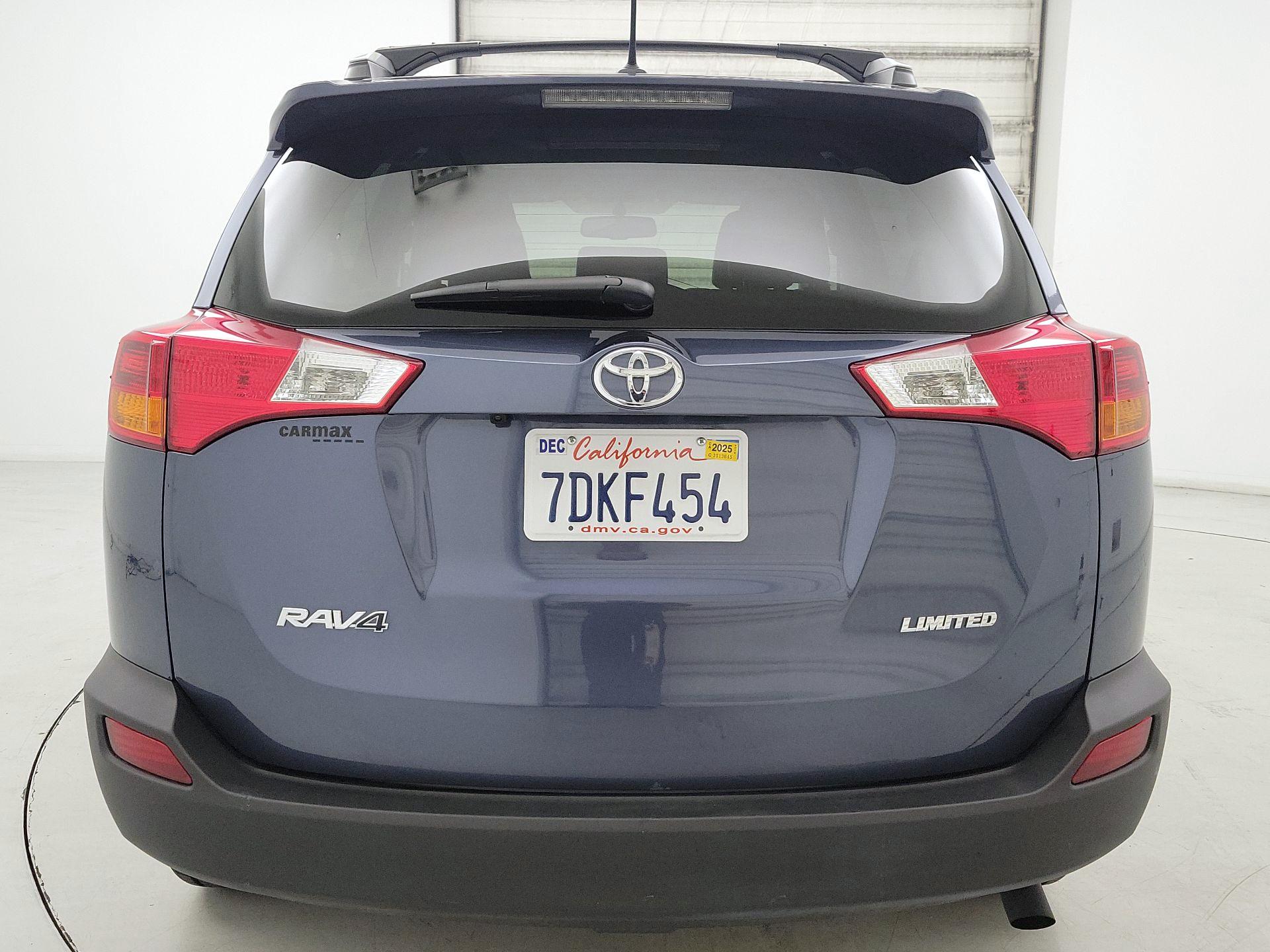Thumbnail: 2013 Toyota RAV4 - 6