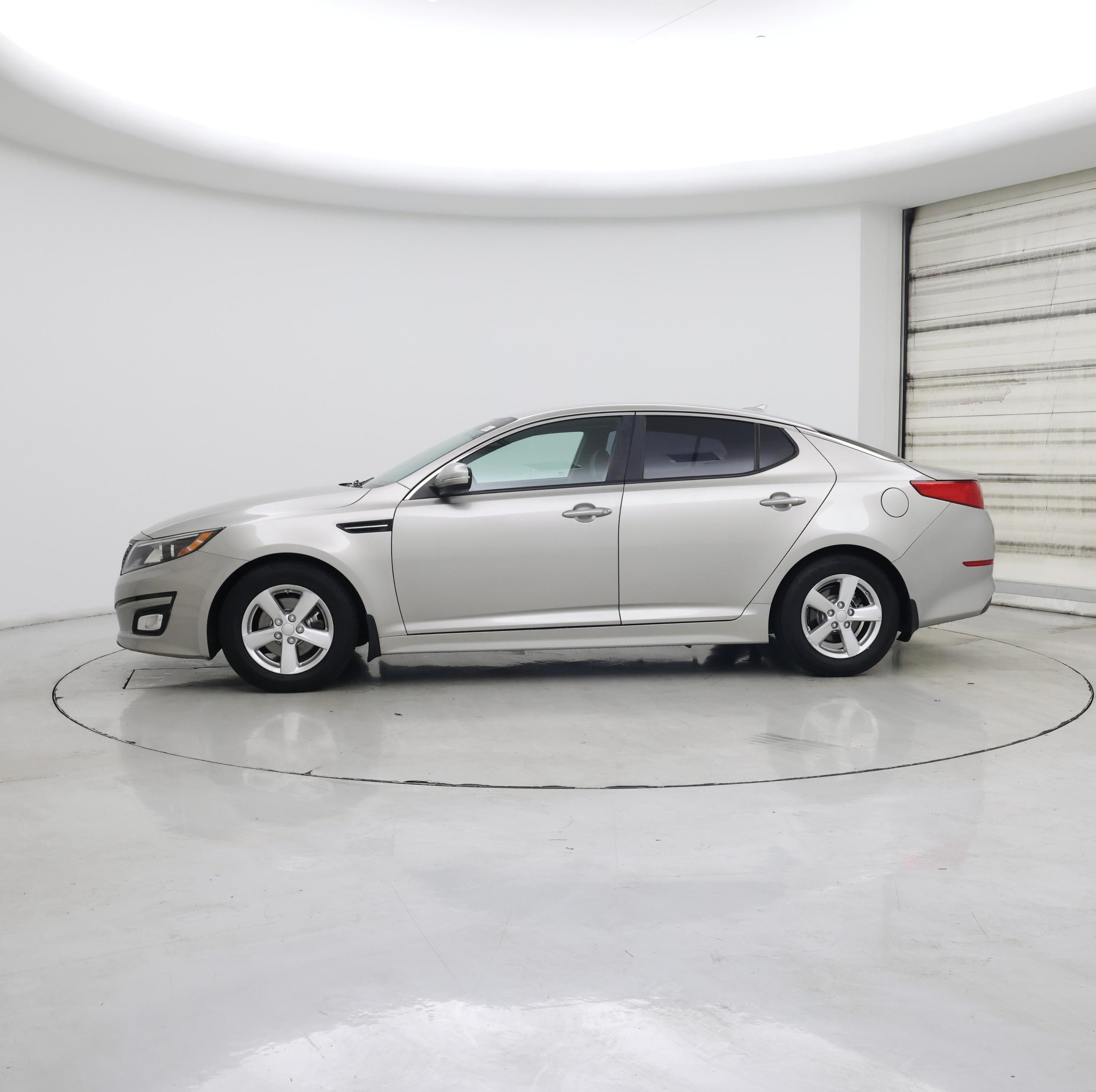 Thumbnail: 2015 Kia Optima - 3
