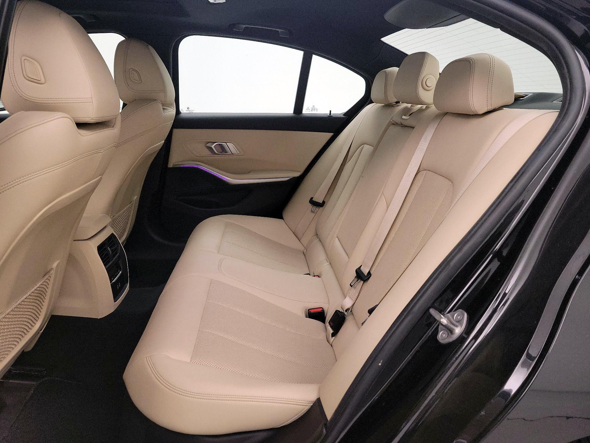 Thumbnail: 2022 BMW 3 Series - 18