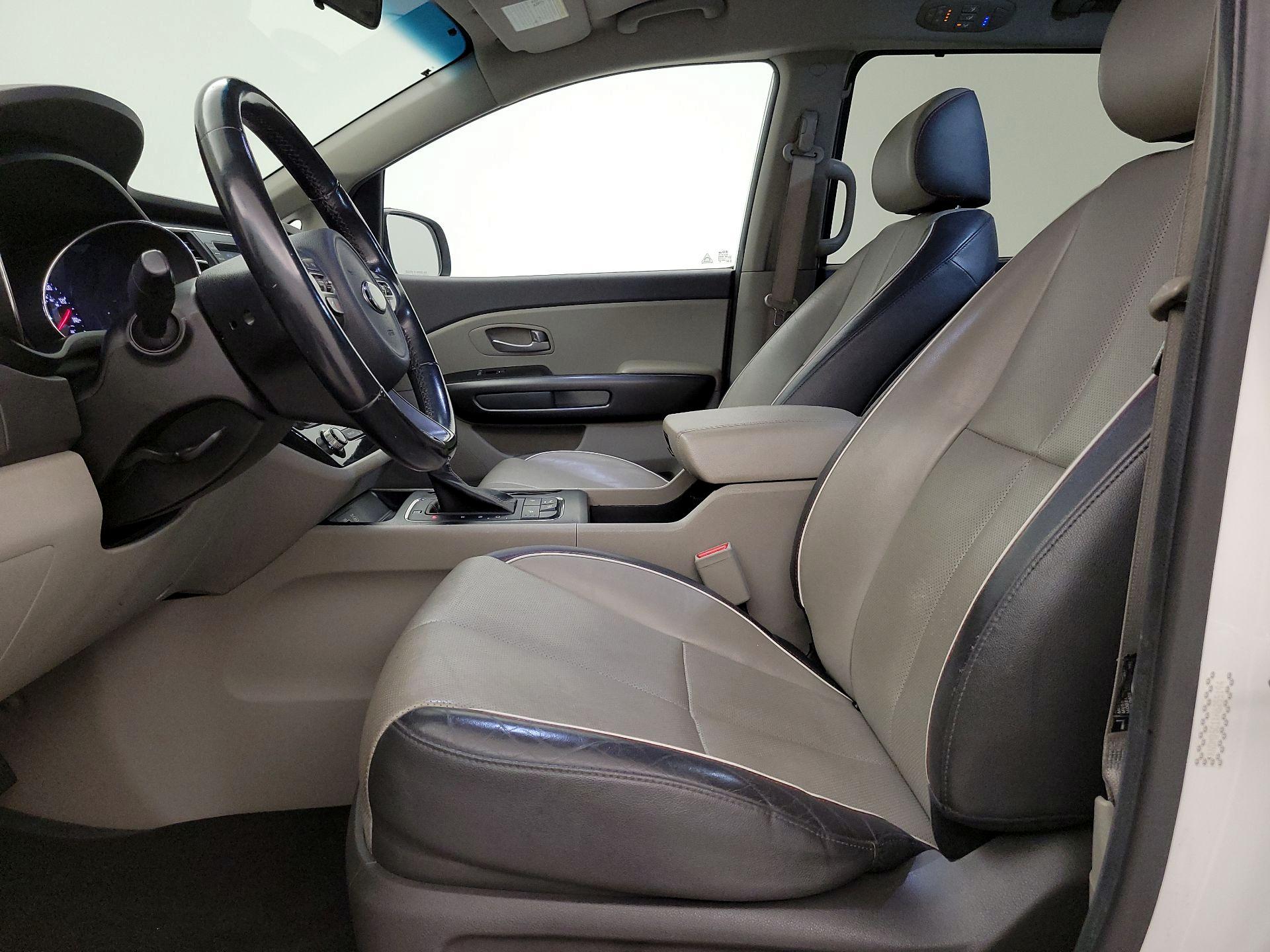 Thumbnail: 2017 Kia Sedona - 11