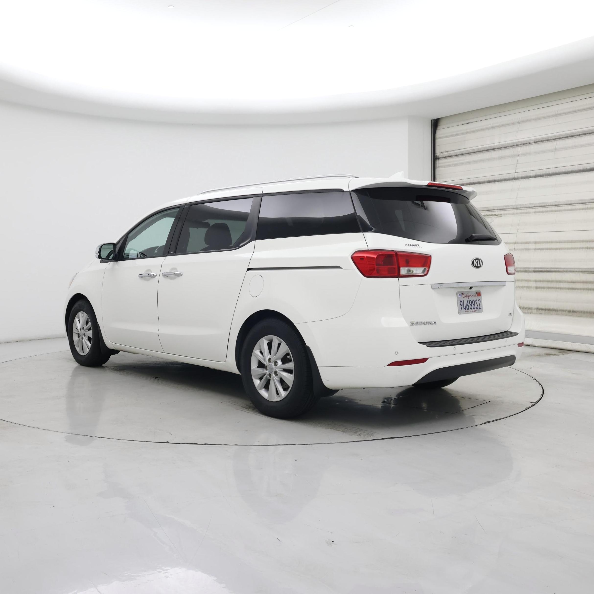 Thumbnail: 2017 Kia Sedona - 2