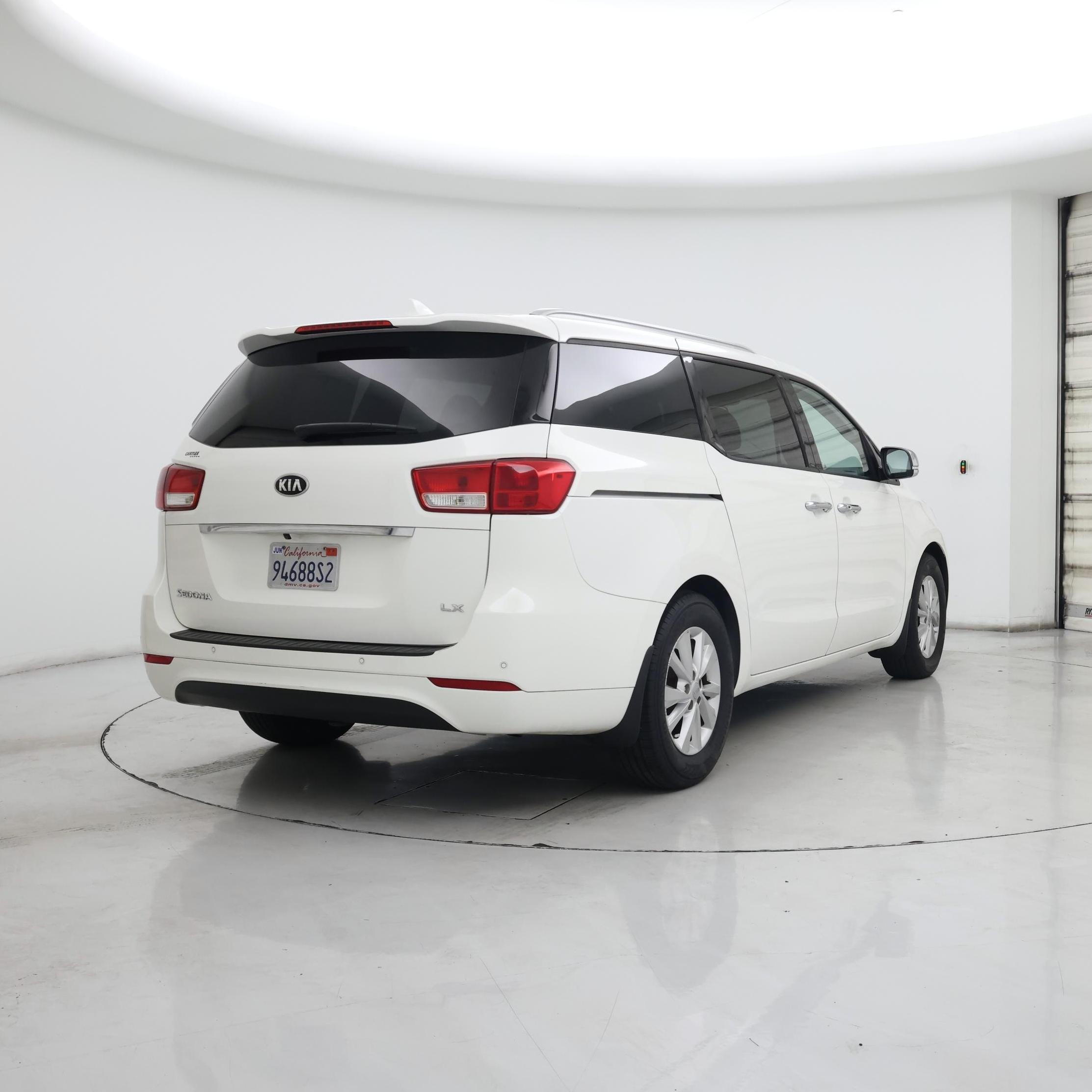Thumbnail: 2017 Kia Sedona - 8
