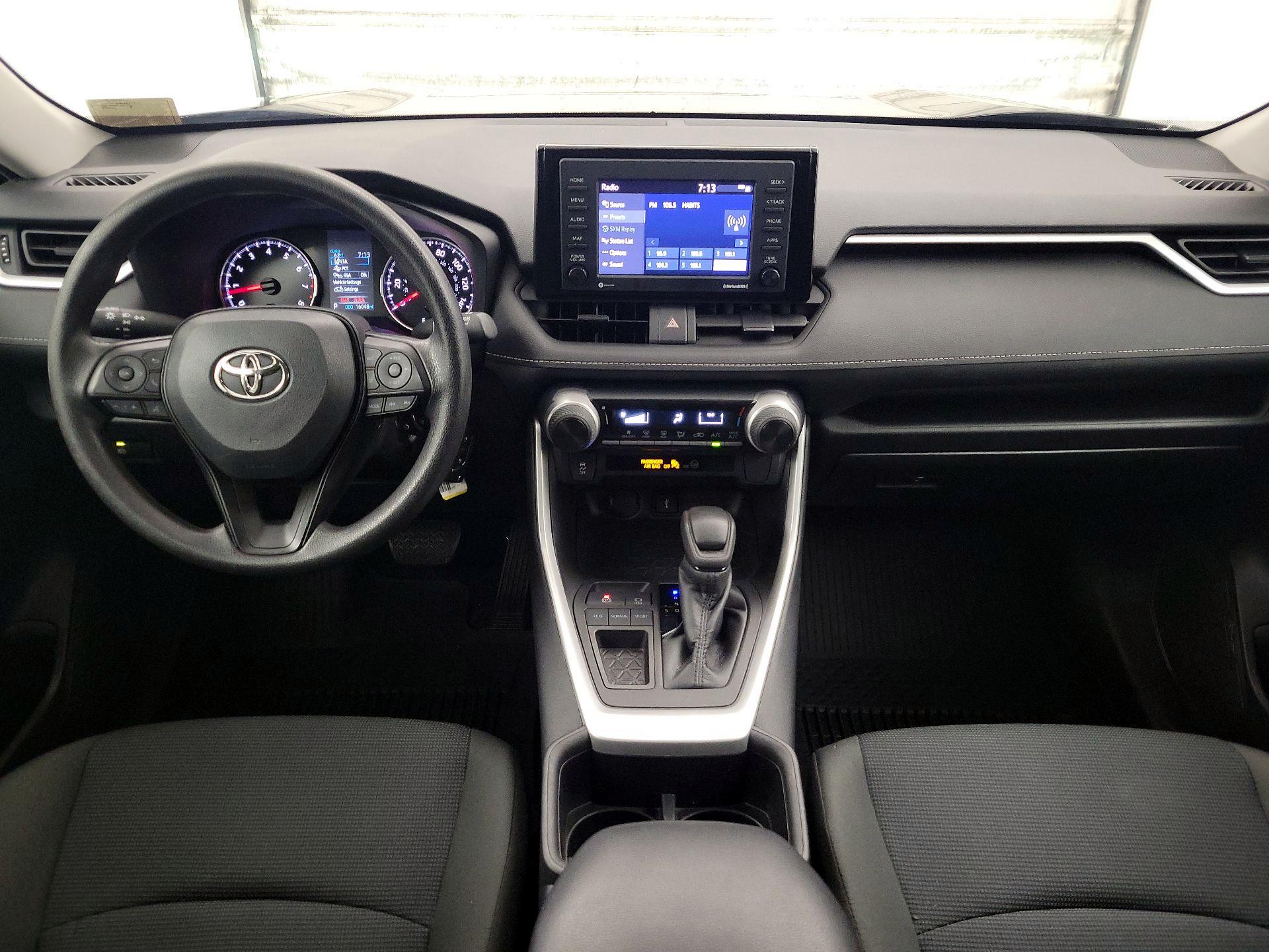 Thumbnail: 2022 Toyota RAV4 - 9