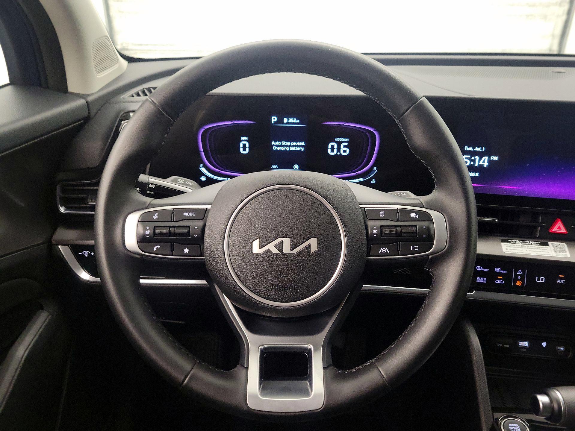 Thumbnail: 2023 Kia Sportage - 10