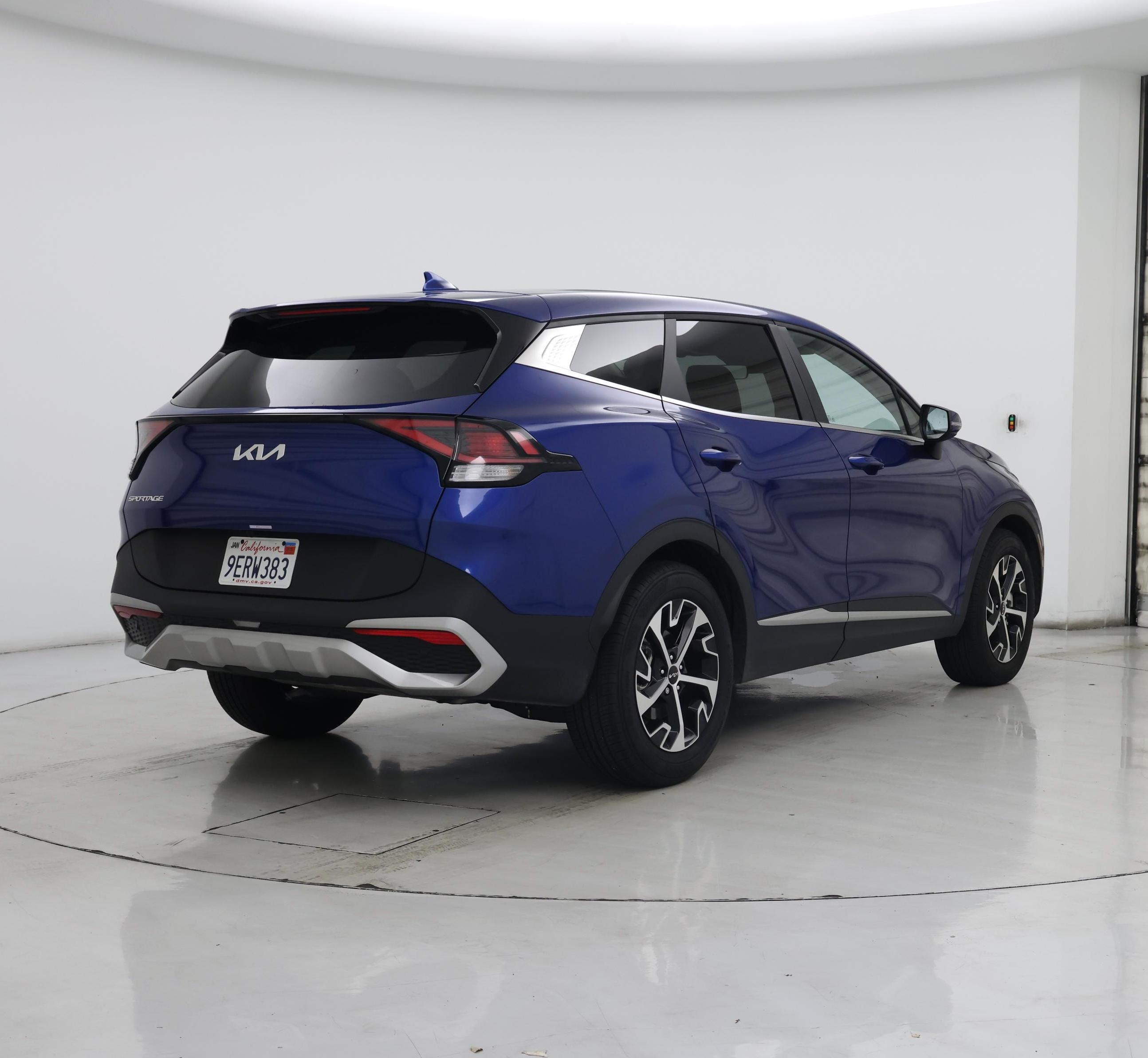 Thumbnail: 2023 Kia Sportage - 8