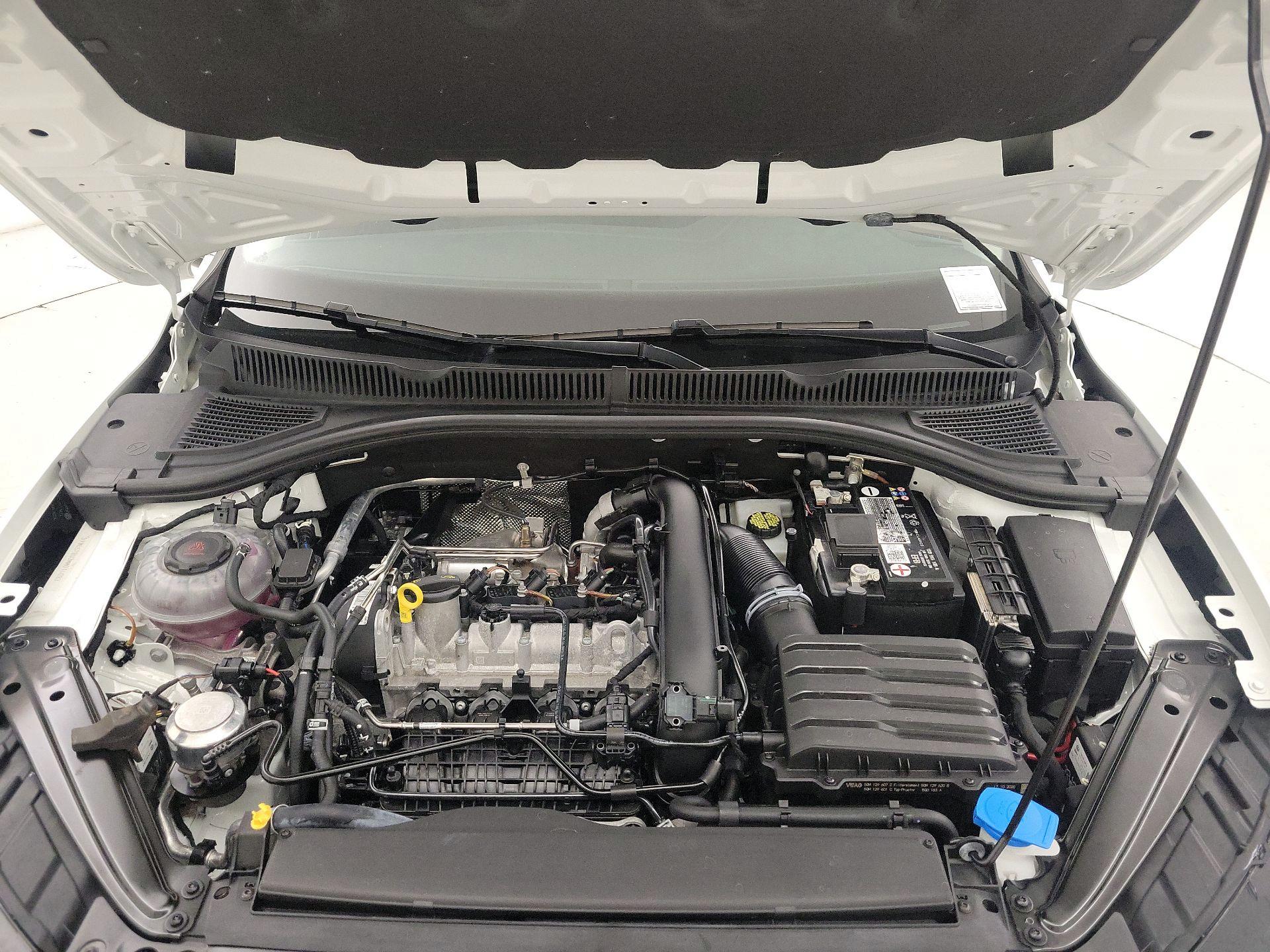 Thumbnail: 2021 Volkswagen Jetta - 18