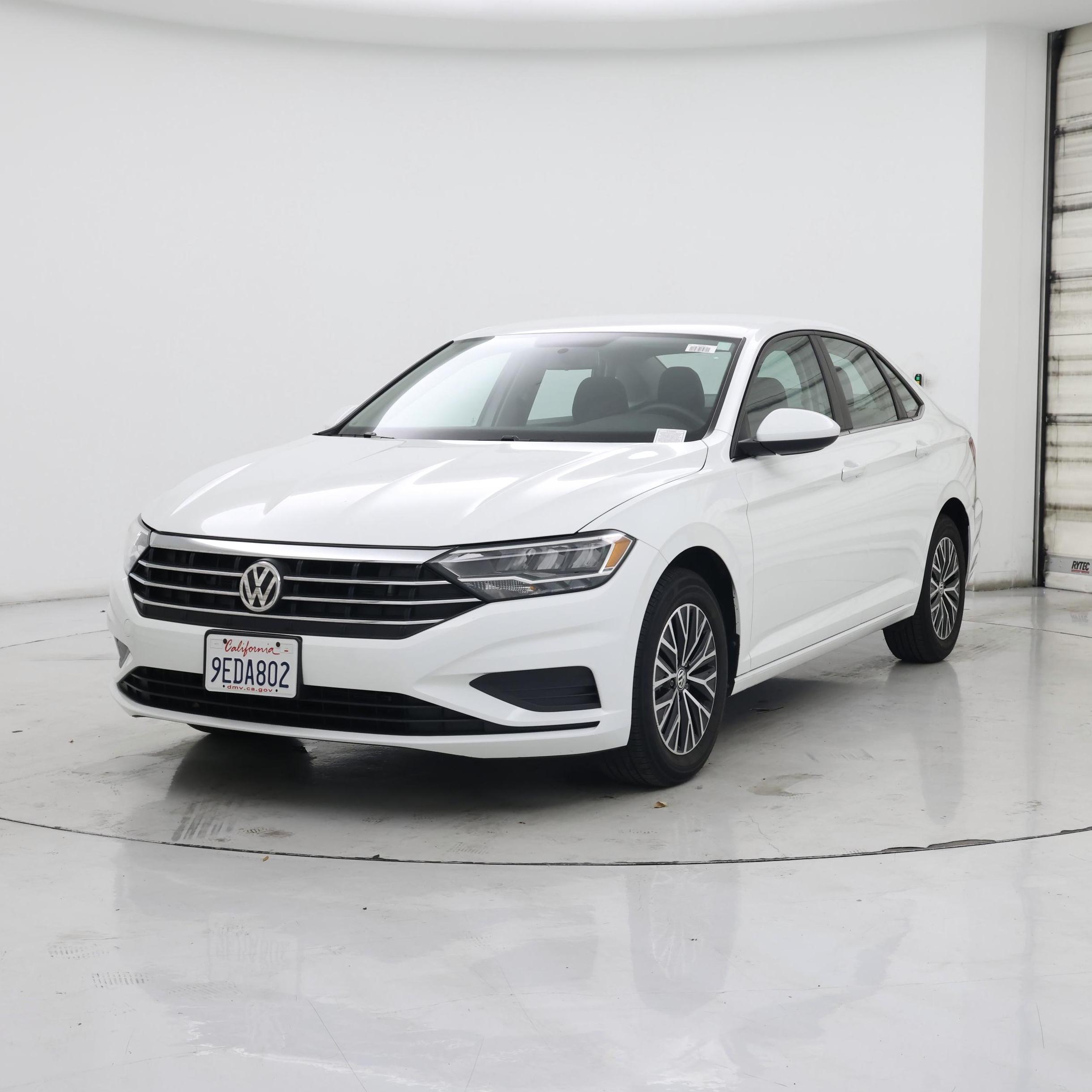 Thumbnail: 2021 Volkswagen Jetta - 4