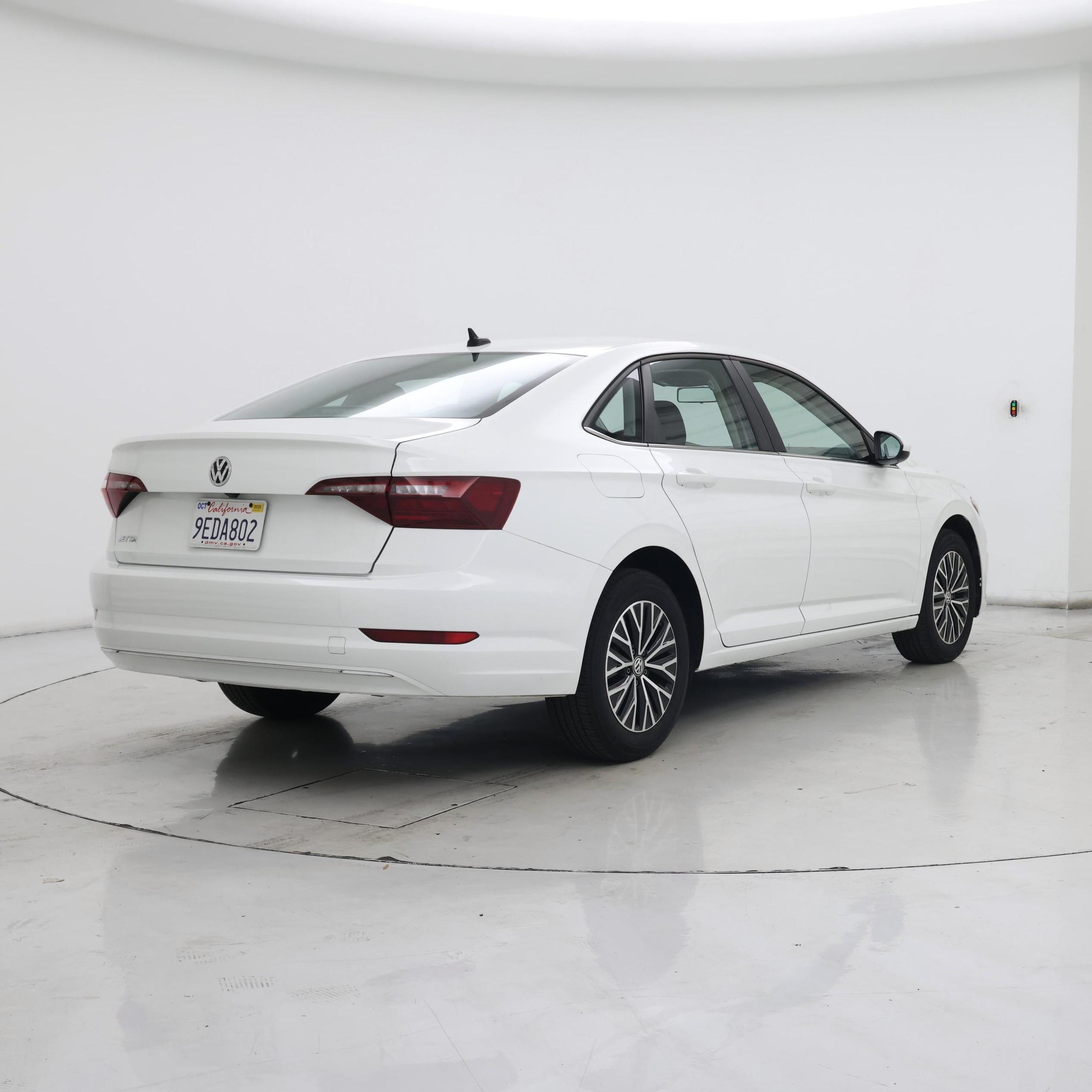 Thumbnail: 2021 Volkswagen Jetta - 8