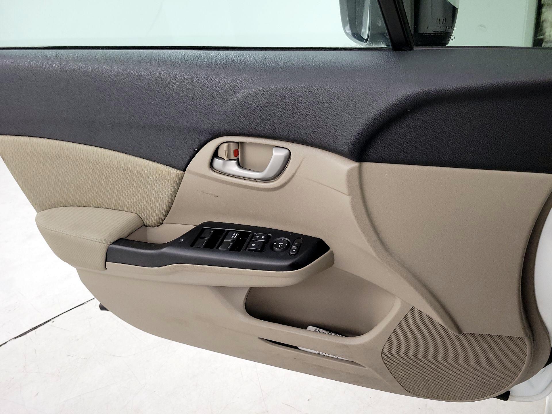 Thumbnail: 2015 Honda Civic - 12