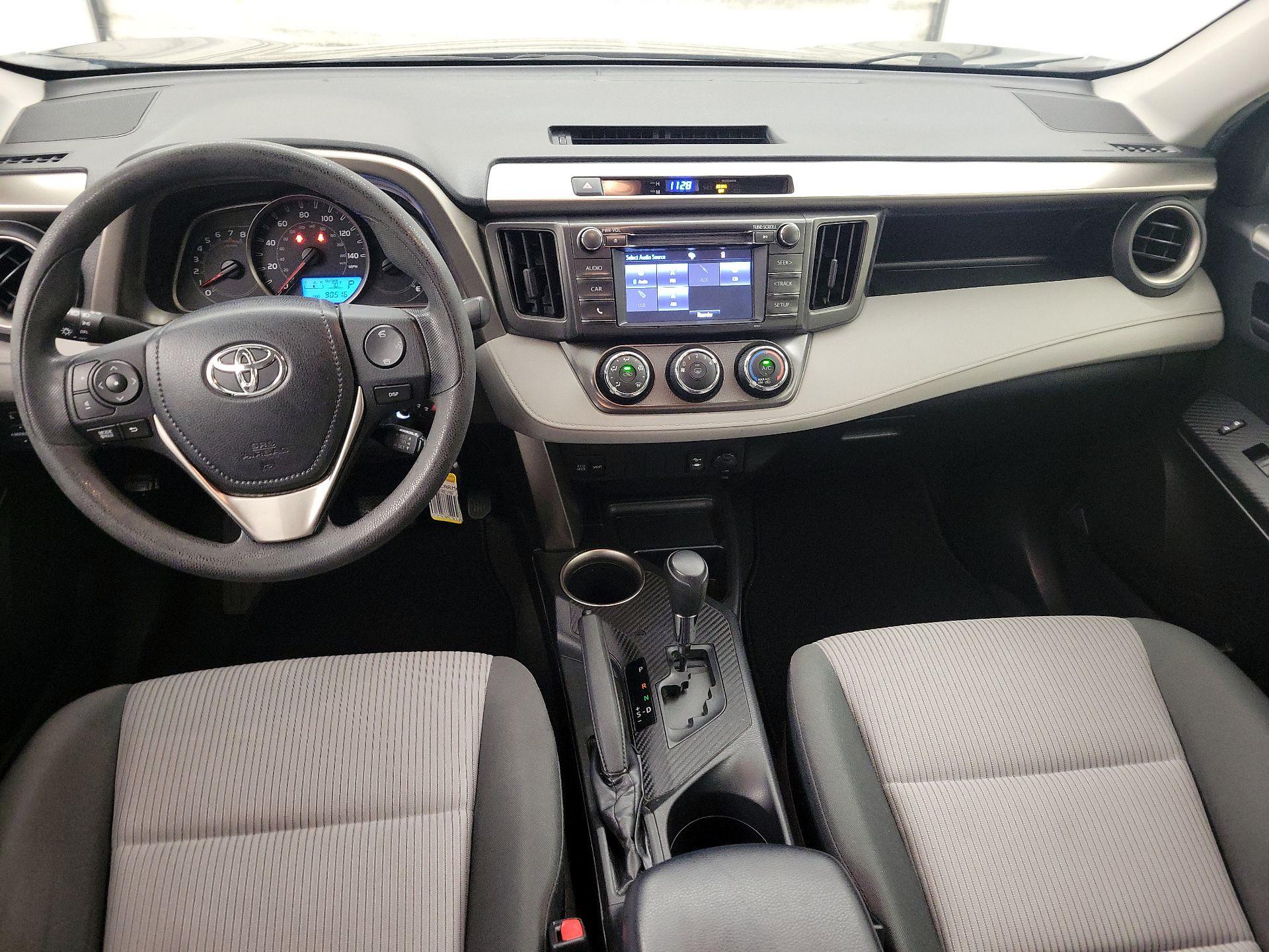 Thumbnail: 2015 Toyota RAV4 - 9
