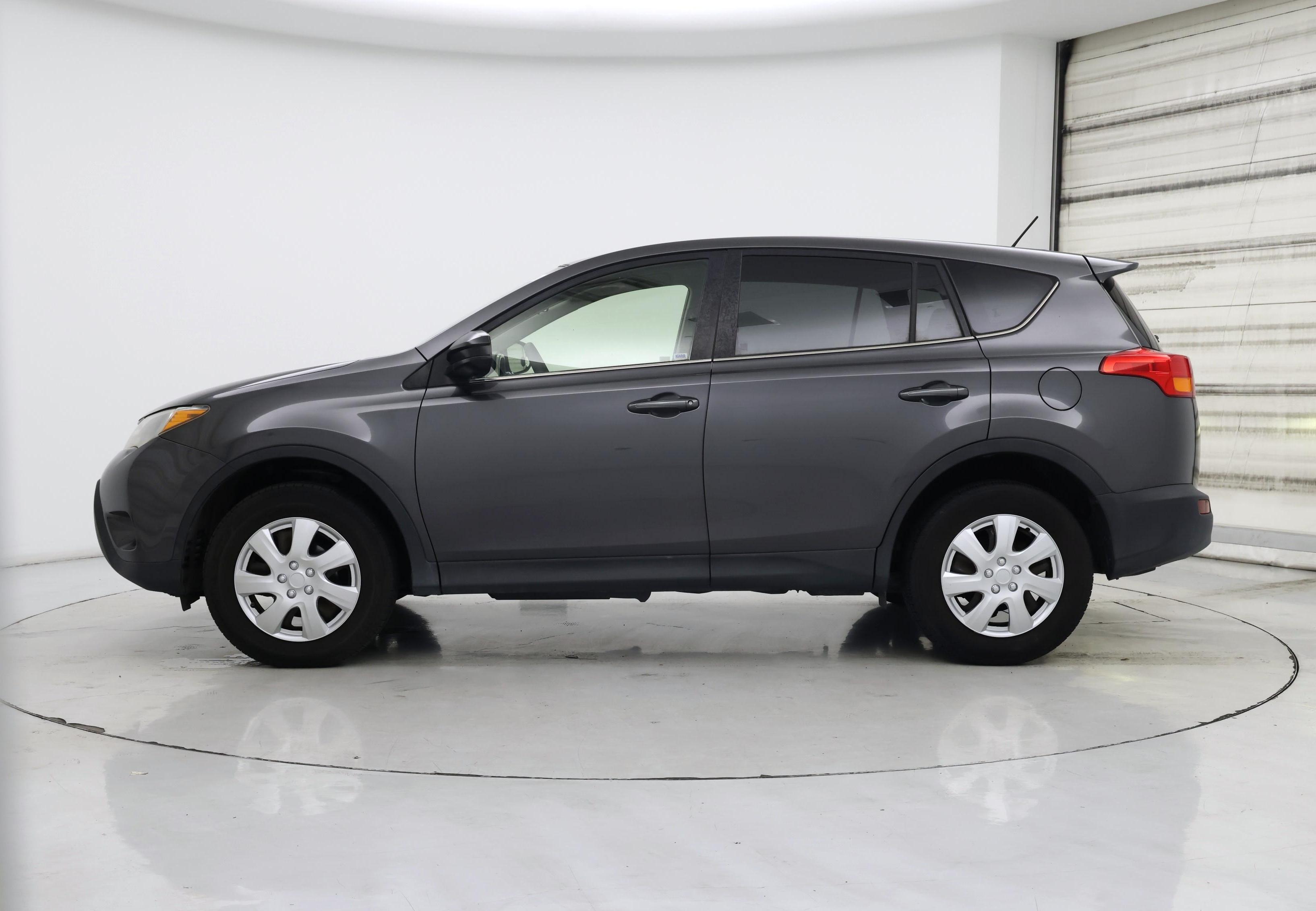 Thumbnail: 2015 Toyota RAV4 - 3