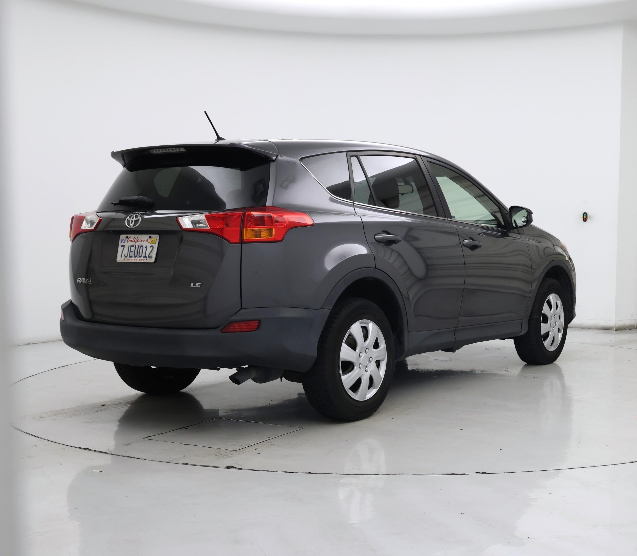 Thumbnail: 2015 Toyota RAV4 - 8