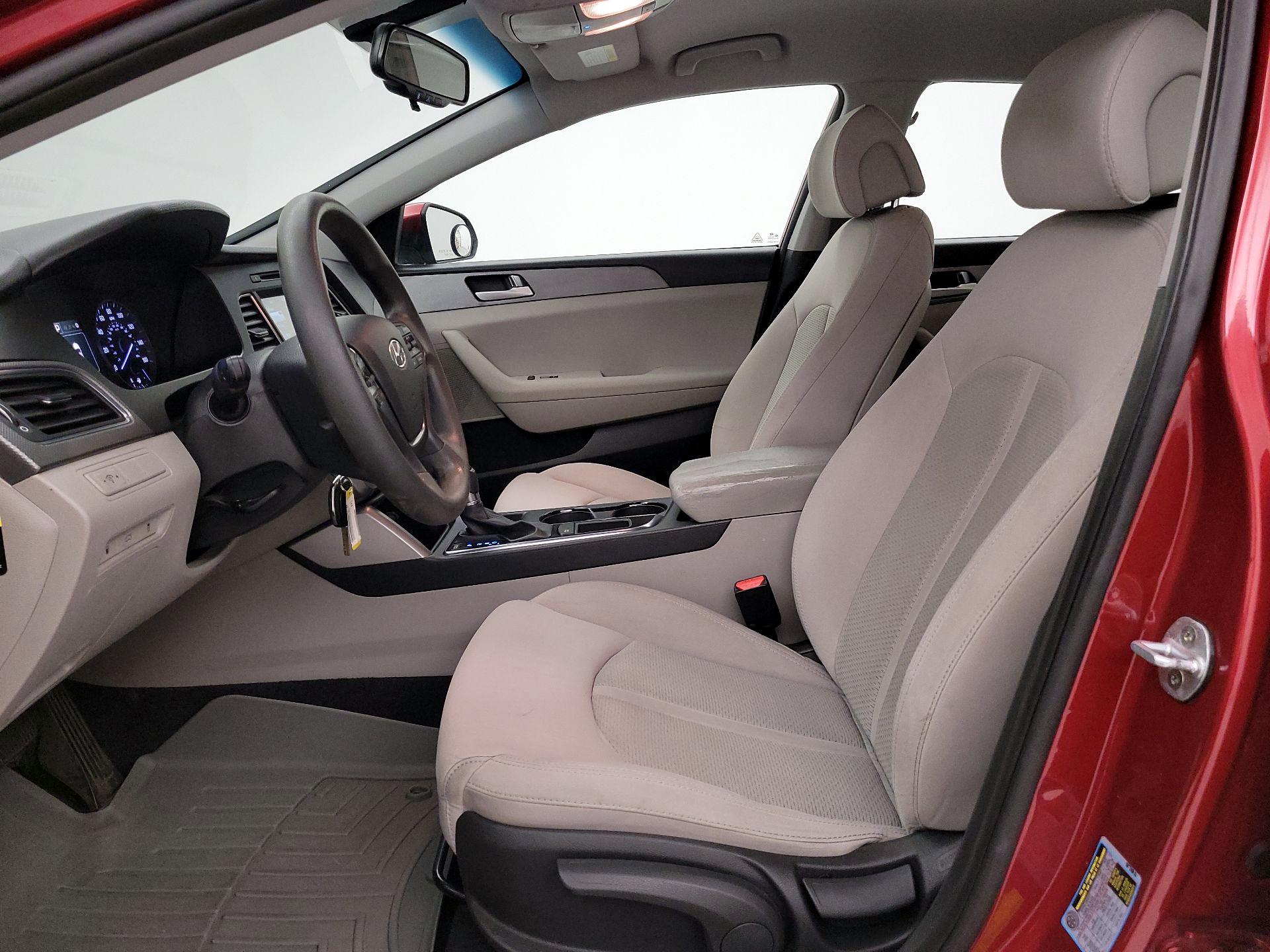 Thumbnail: 2016 Hyundai Sonata - 11