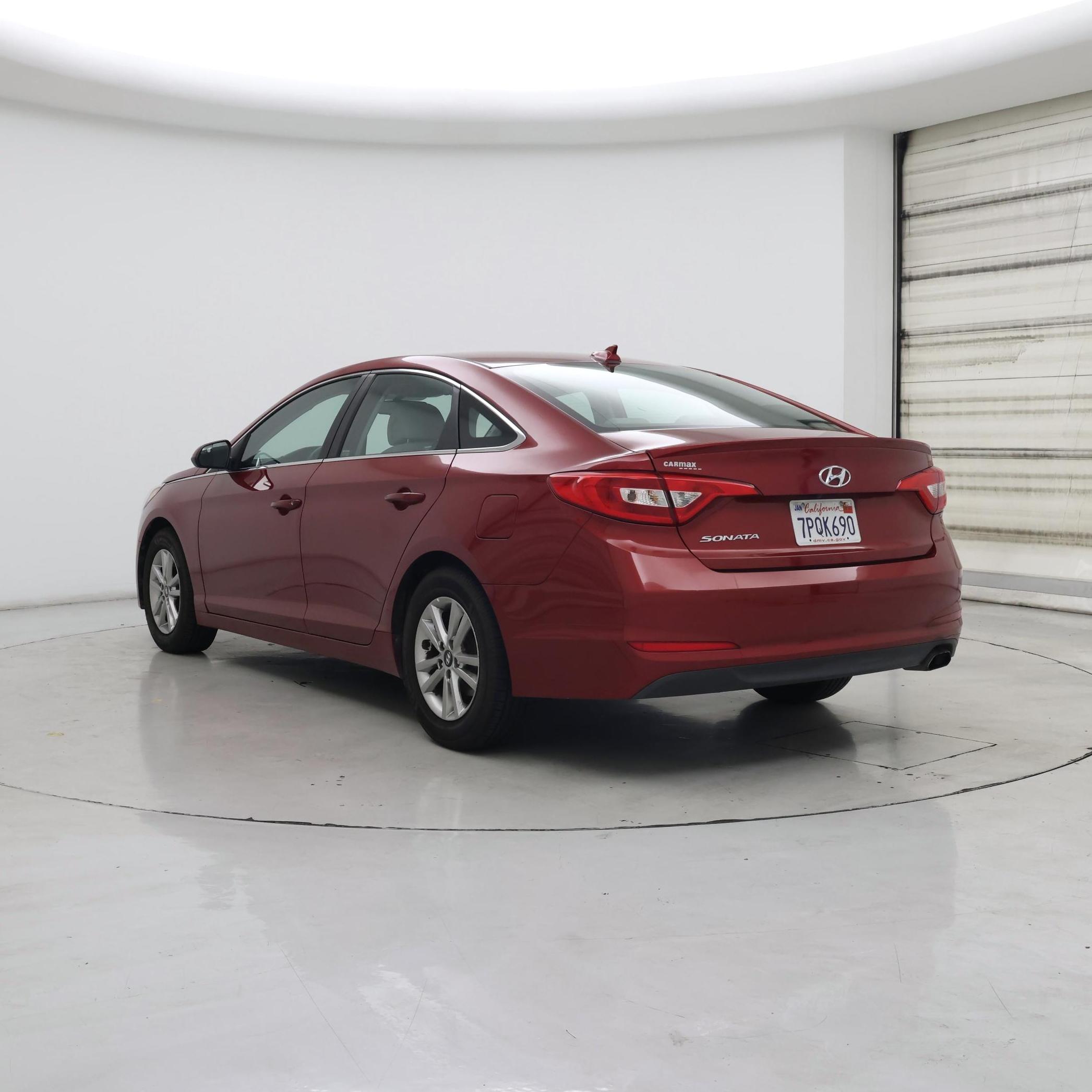 Thumbnail: 2016 Hyundai Sonata - 2