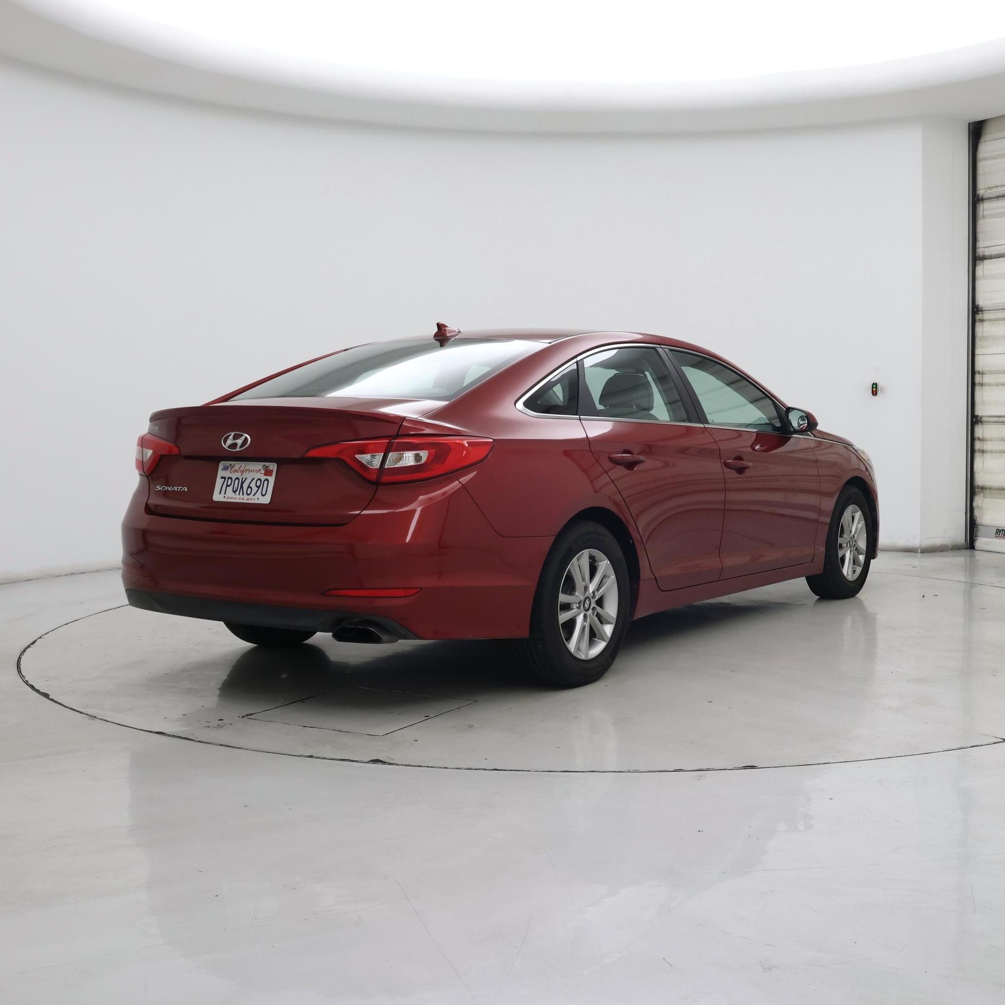 Thumbnail: 2016 Hyundai Sonata - 8