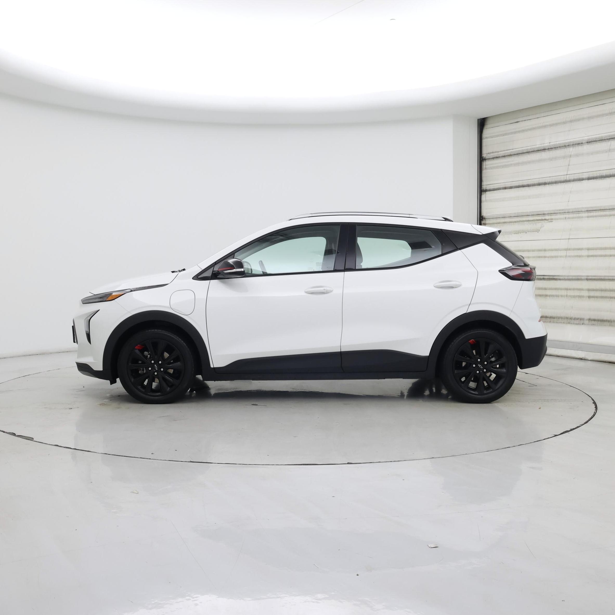 Thumbnail: 2023 Chevrolet Bolt EUV - 3