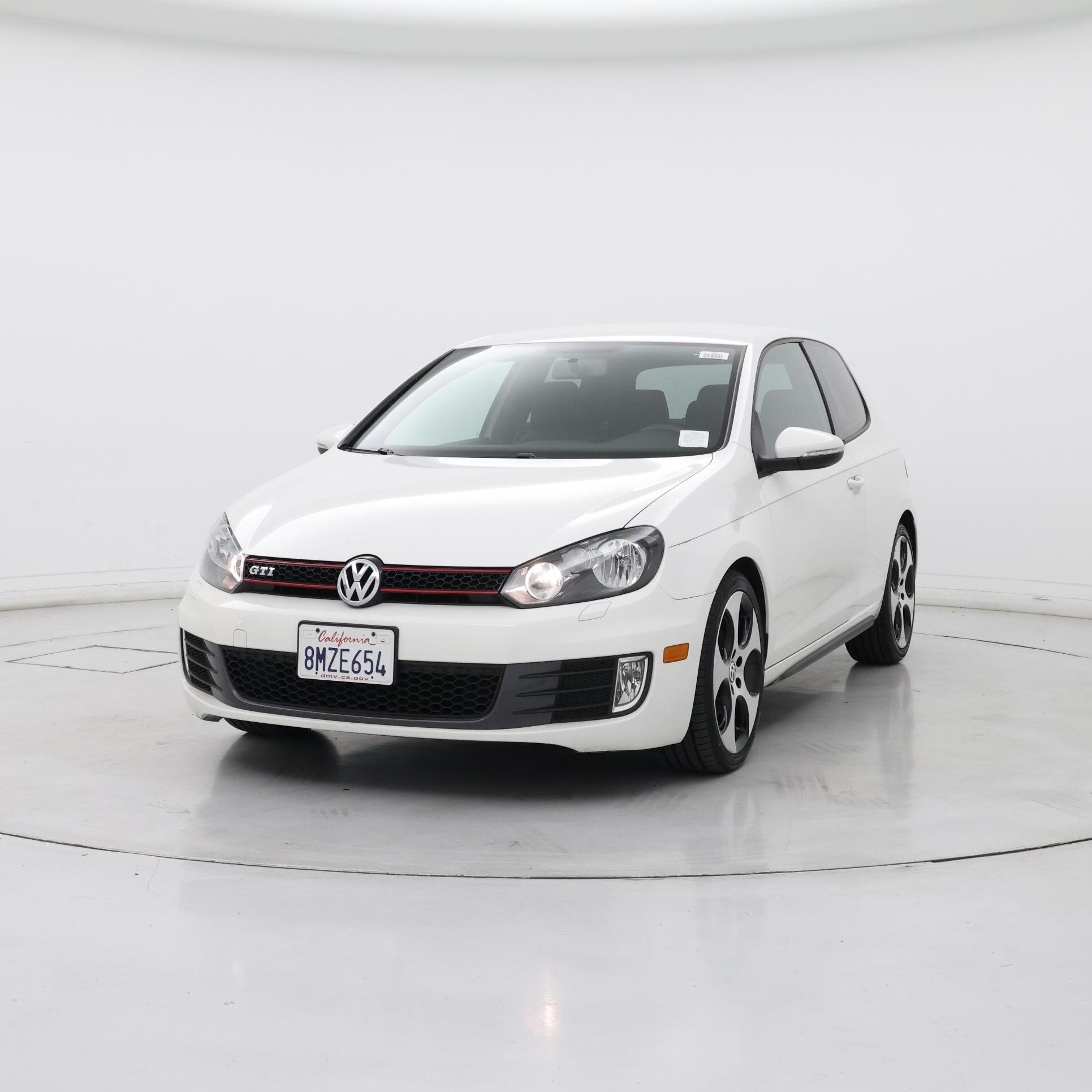 Thumbnail: 2013 Volkswagen Golf - 4