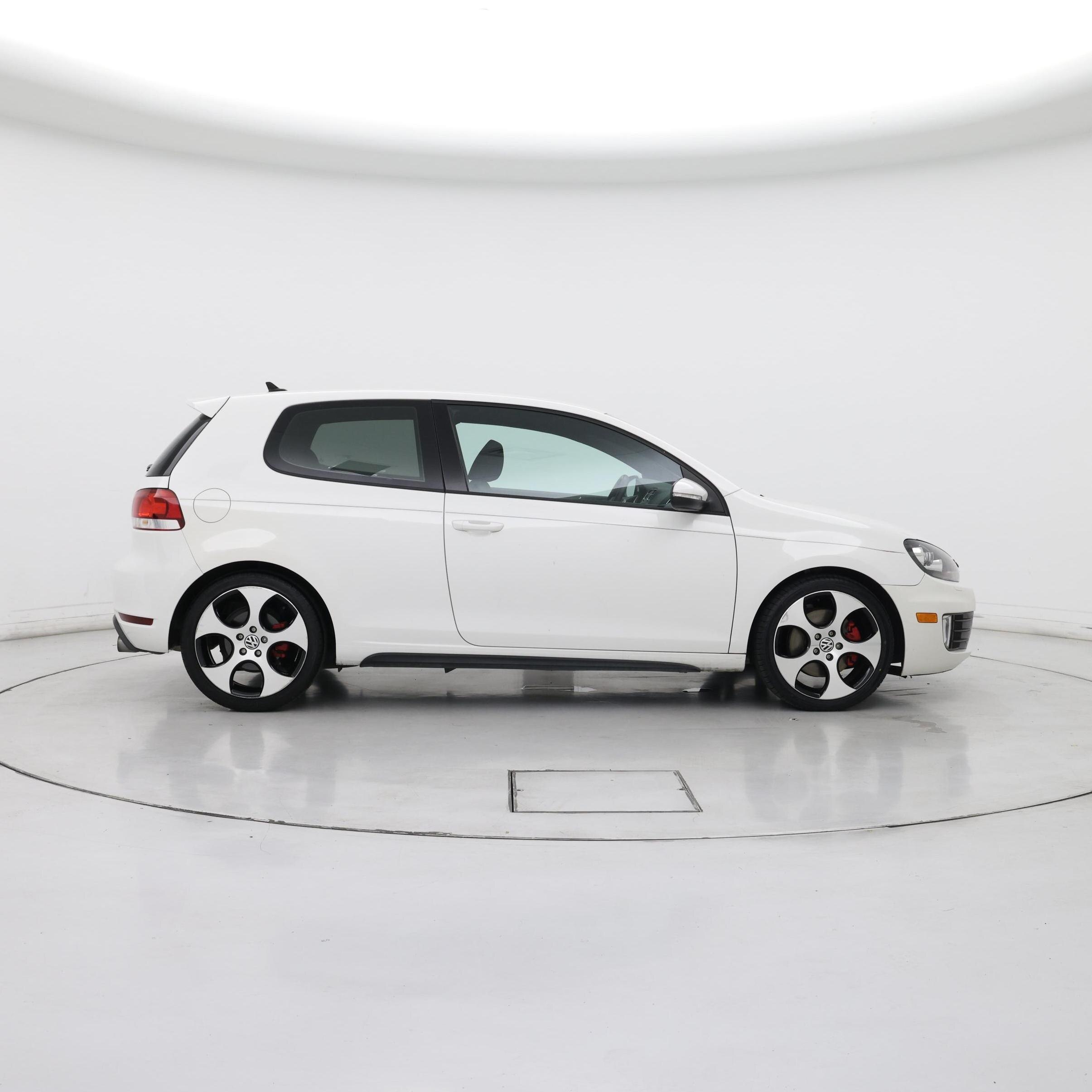 Thumbnail: 2013 Volkswagen Golf - 7