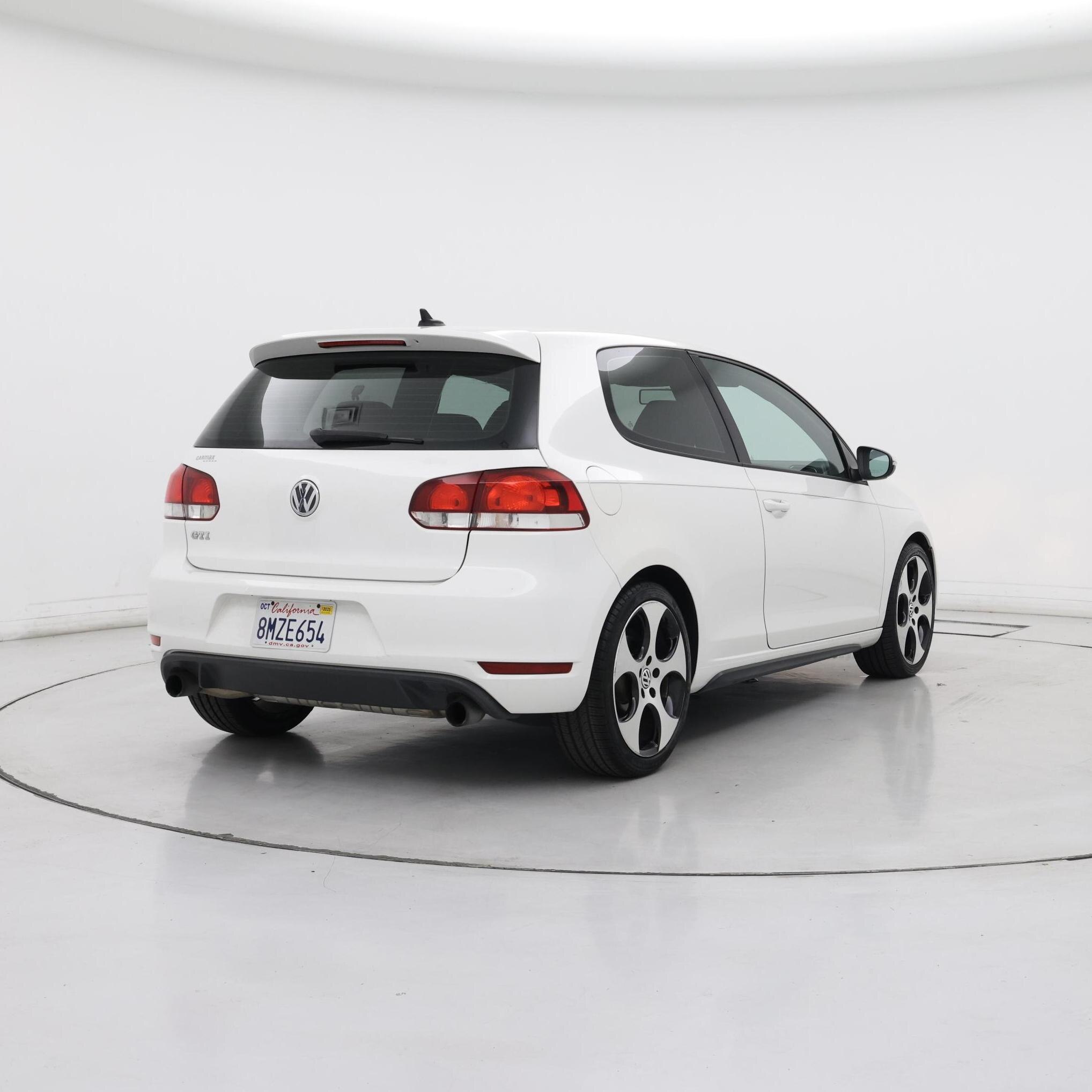 Thumbnail: 2013 Volkswagen Golf - 8