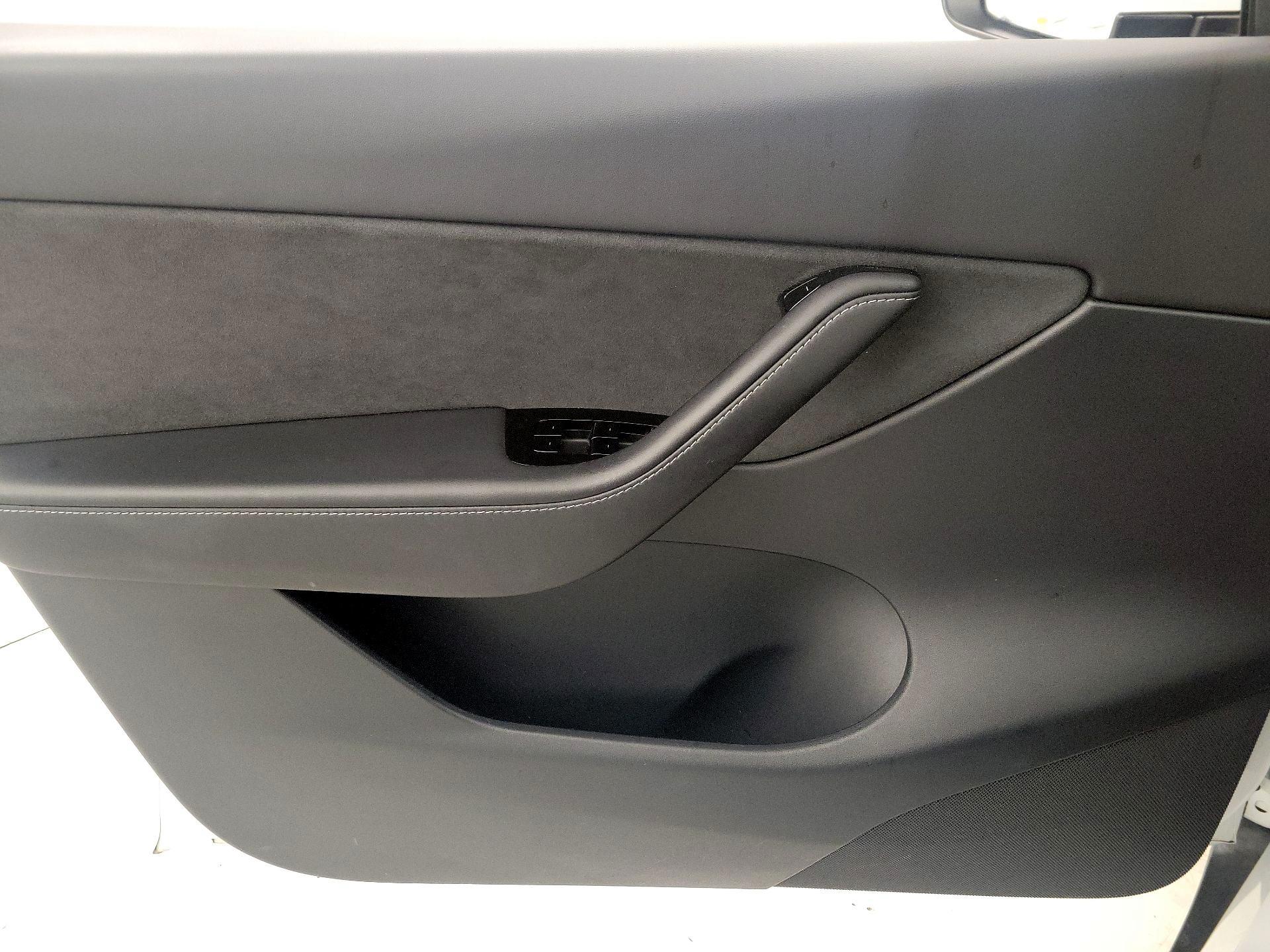 Thumbnail: 2020 Tesla Model Y - 12