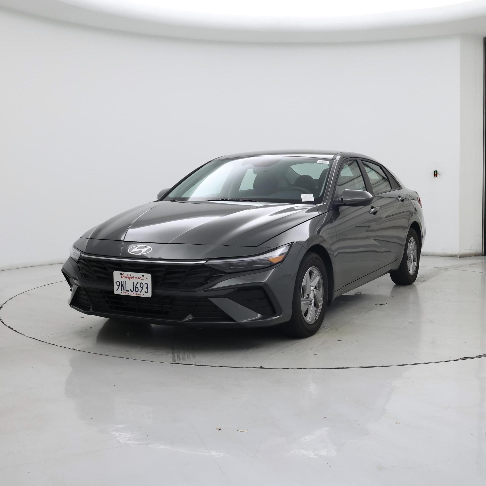 Thumbnail: 2024 Hyundai Elantra - 4