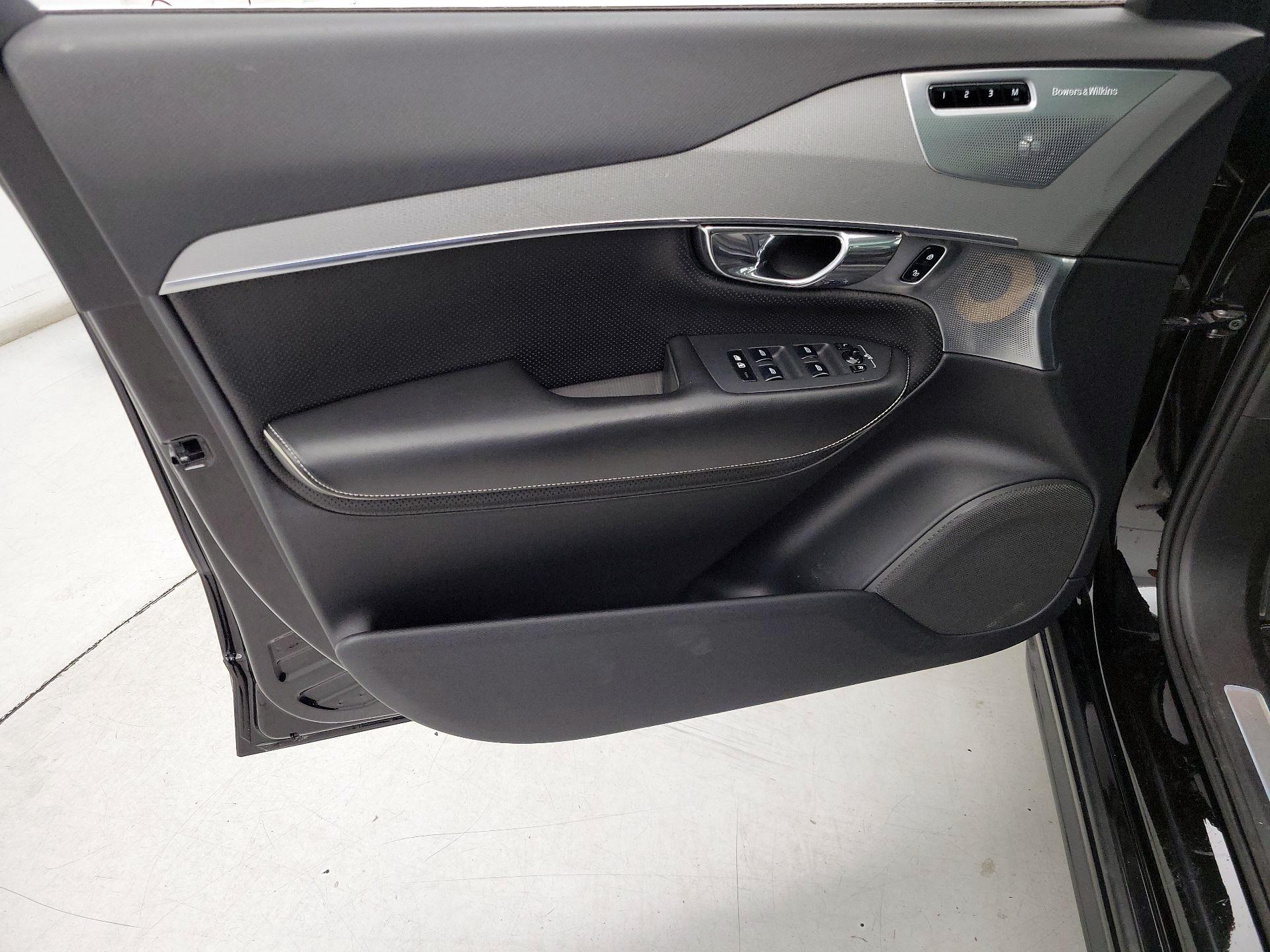 Thumbnail: 2016 Volvo XC90 - 12