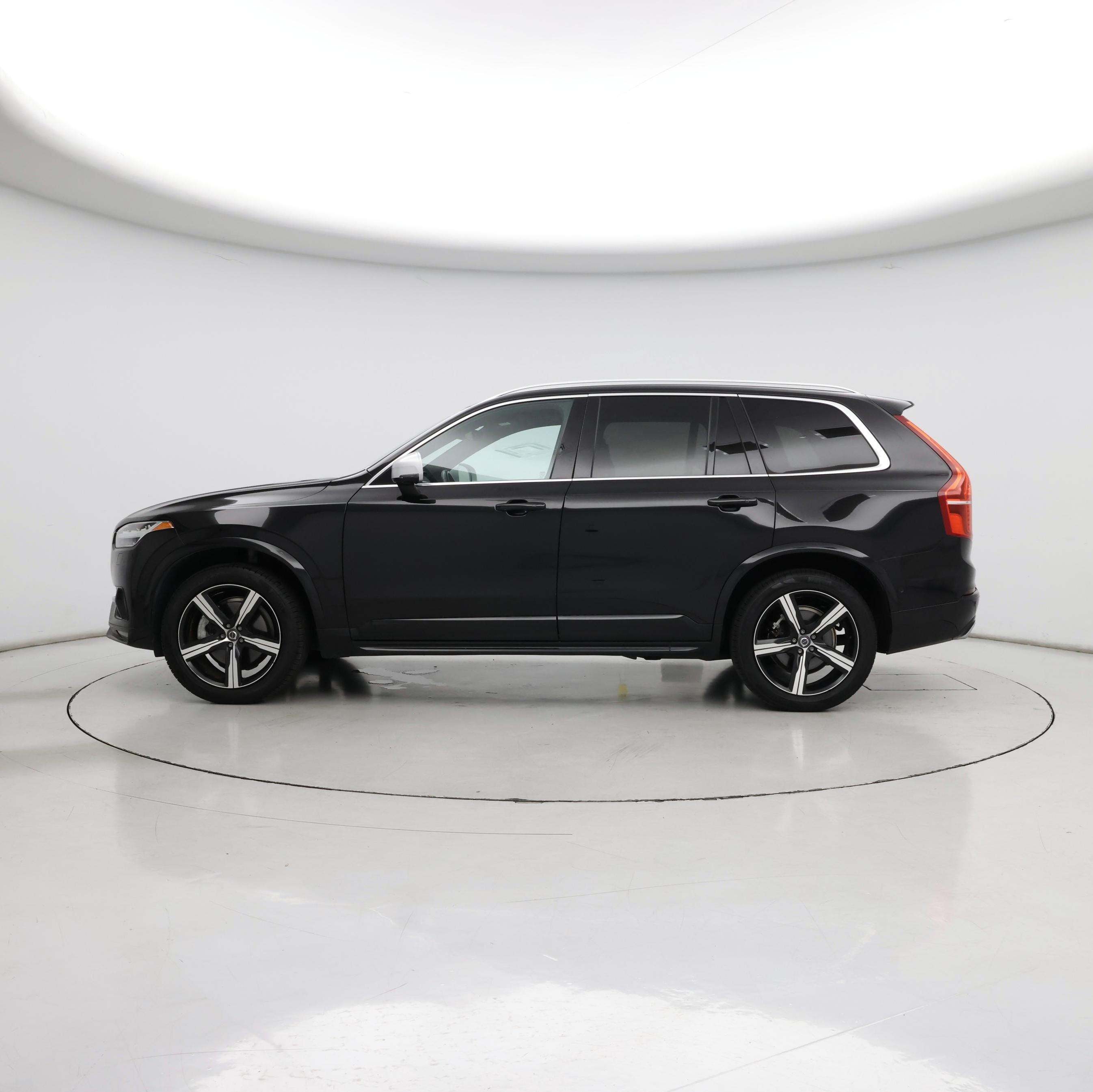 Thumbnail: 2016 Volvo XC90 - 3