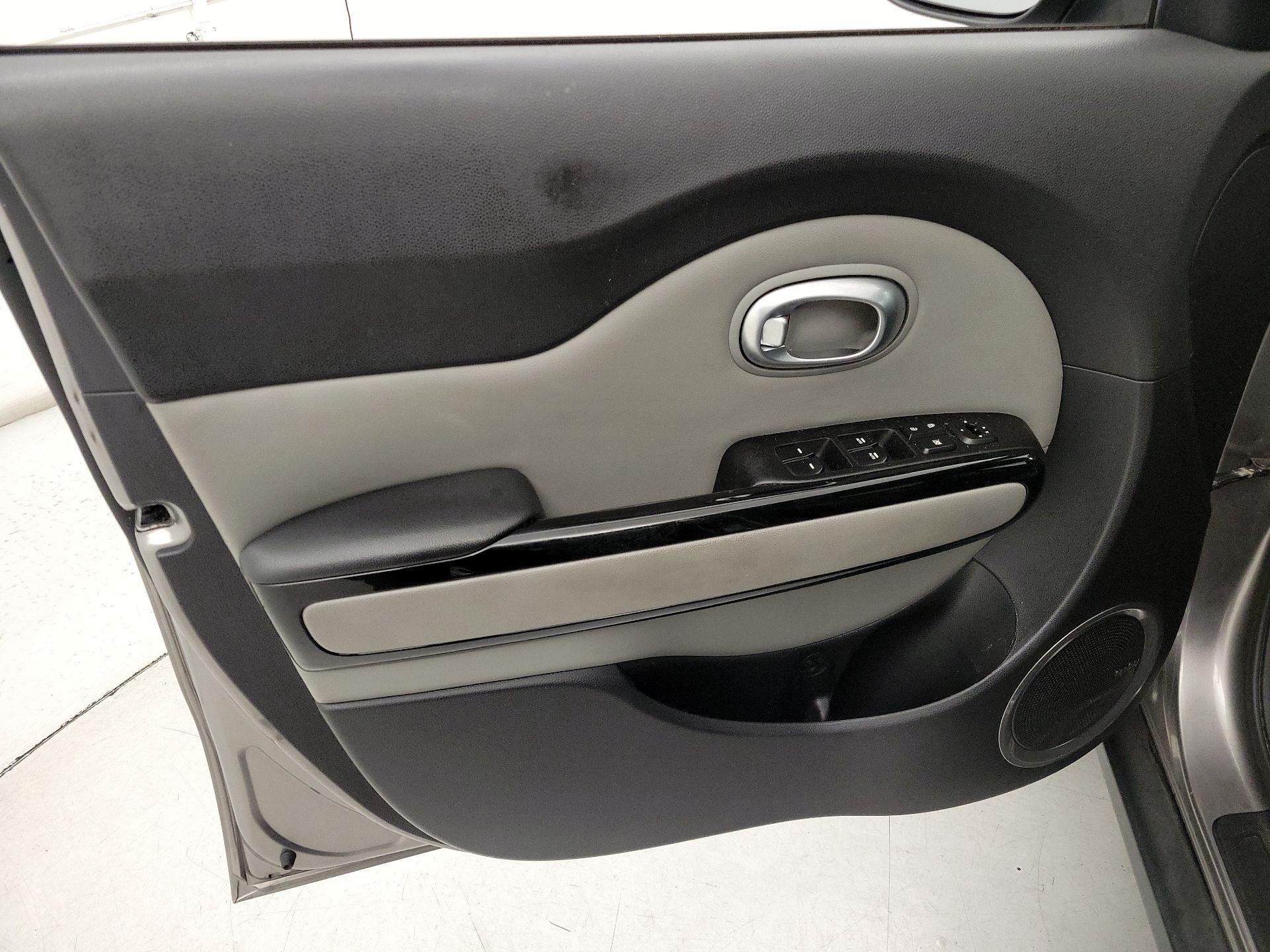 Thumbnail: 2015 Kia Soul - 12